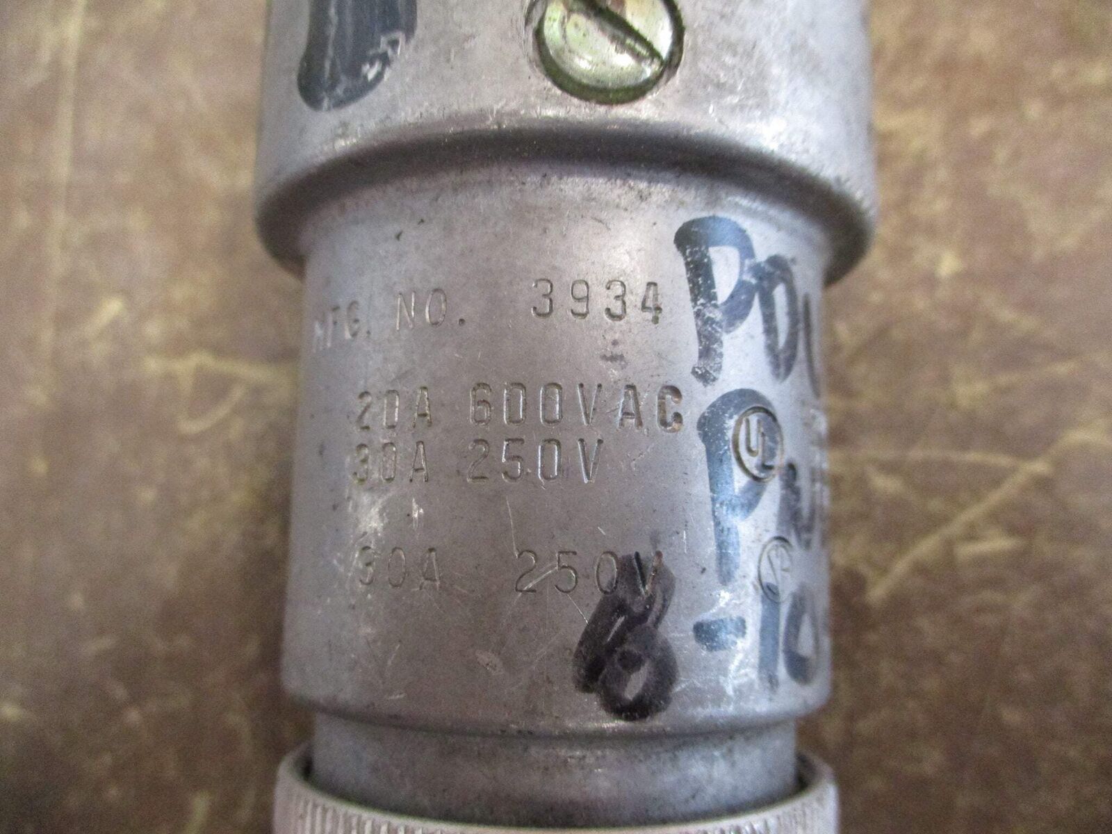 Russellstoll Connector 3934 20A 600V 30A 250V 3P 4W Used