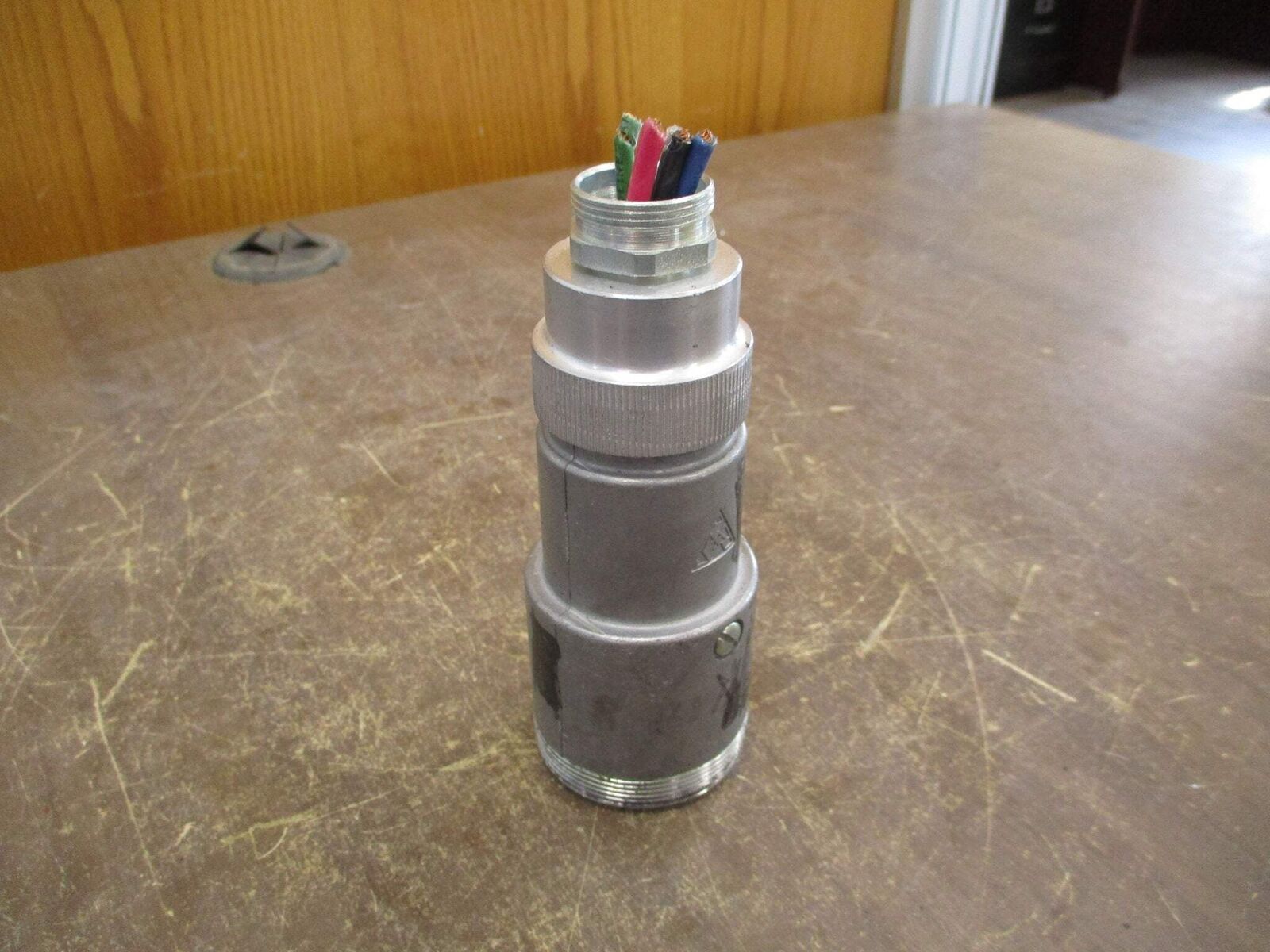 Russellstoll Connector 3934 20A 600V 30A 250V 3P 4W Used