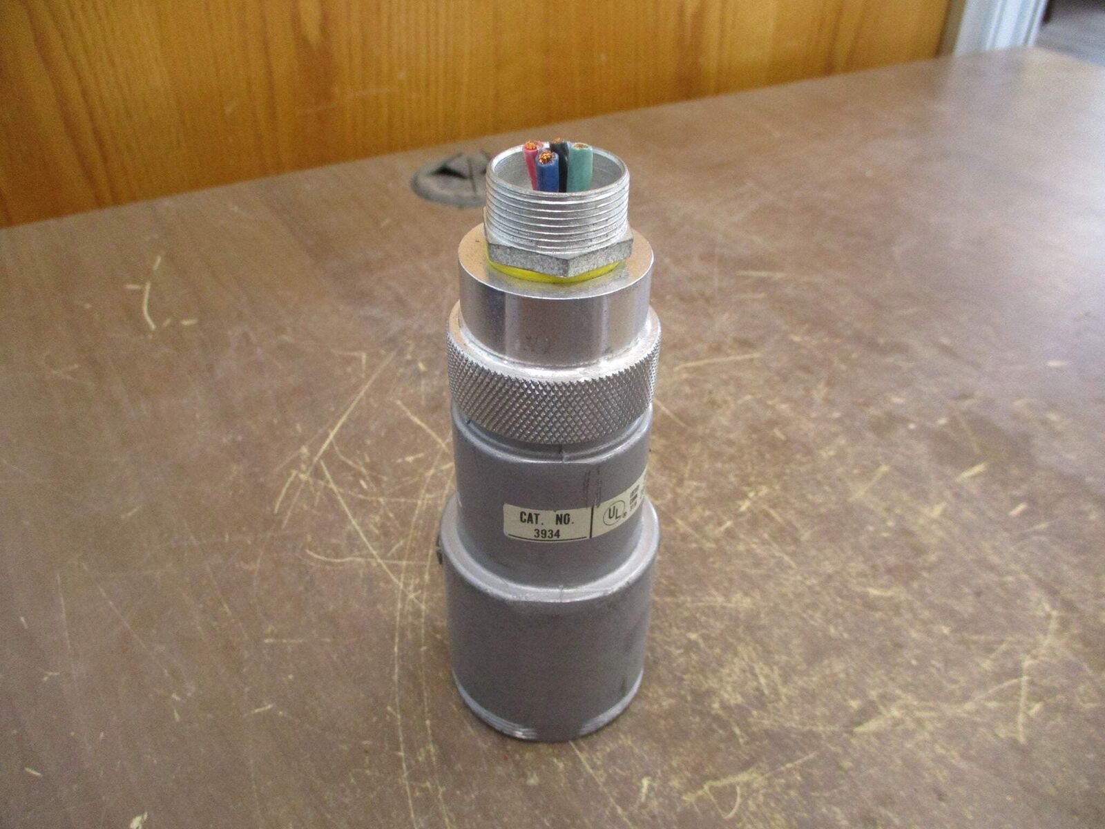 Russellstoll Connector 3934 20A 600V 30A 250V 3P 4W Used.