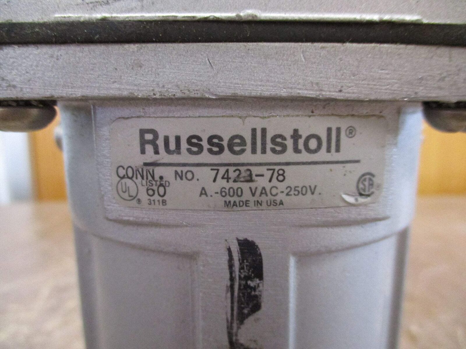 Russellstoll Receptacle 7423-78 60A 600V Conduit End Used