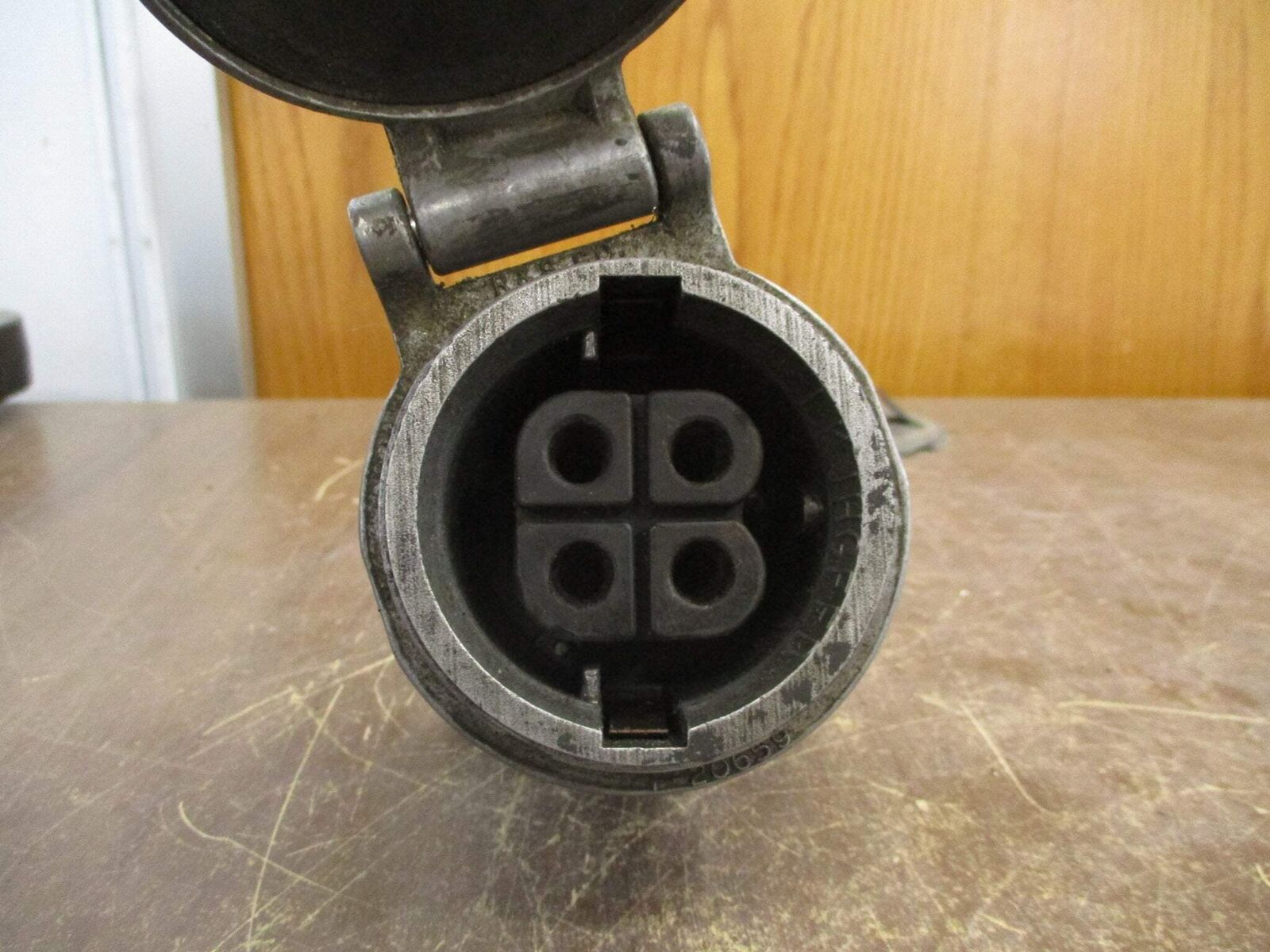 Russellstoll Receptacle JRS334H/RCPT 30A 250/600V Used