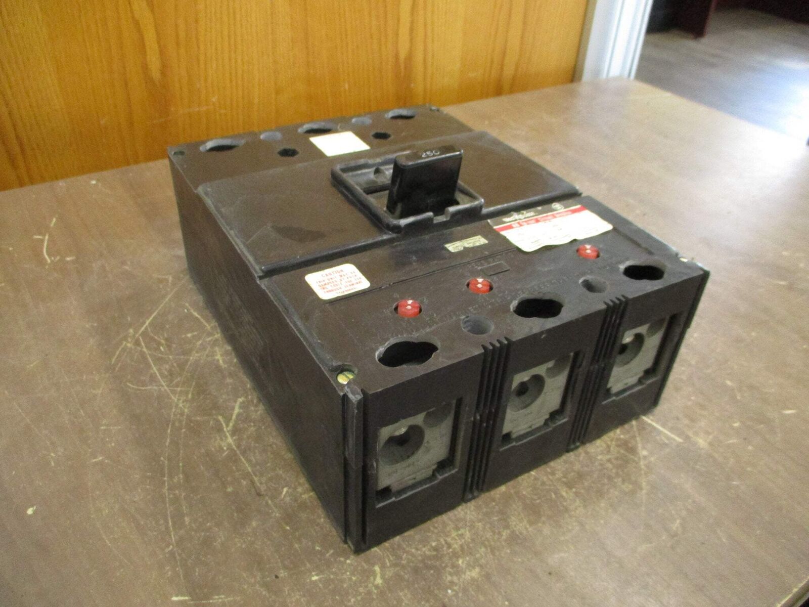 Westinghouse AB De-ion Circuit Breaker LAB3250W 250A 600V 3P Used