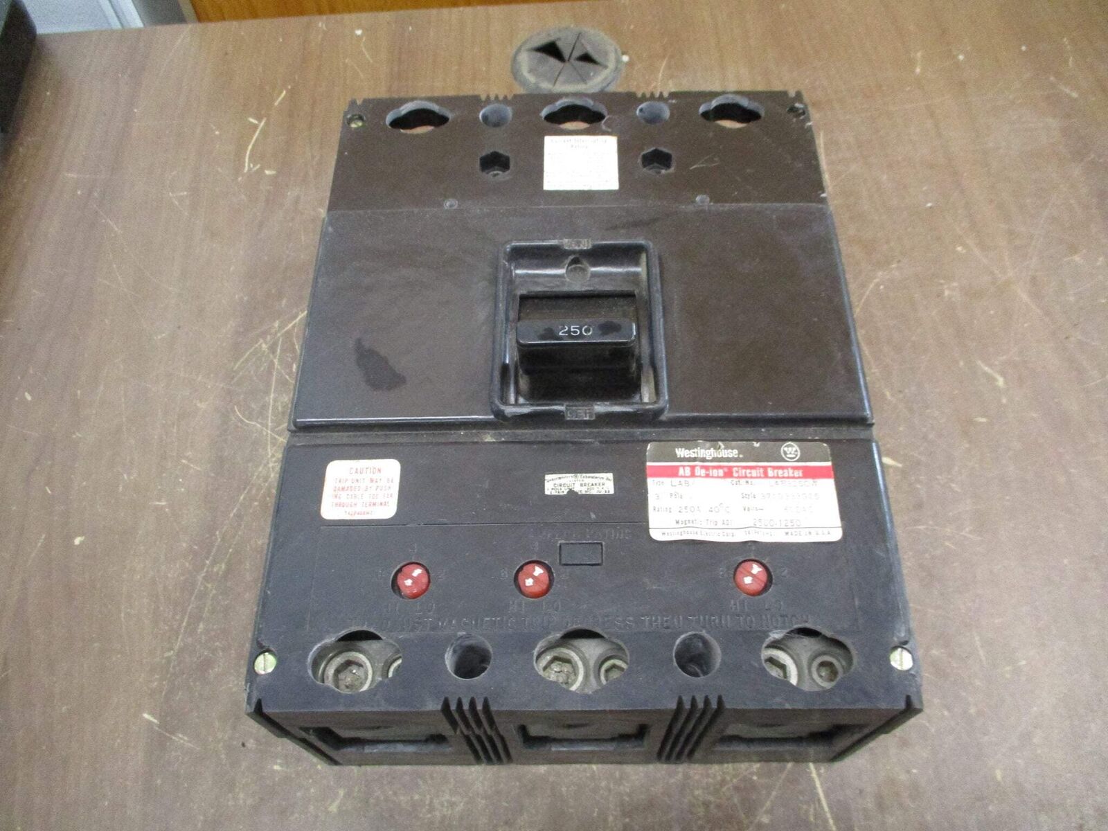 Westinghouse AB De-ion Circuit Breaker LAB3250W 250A 600V 3P Used