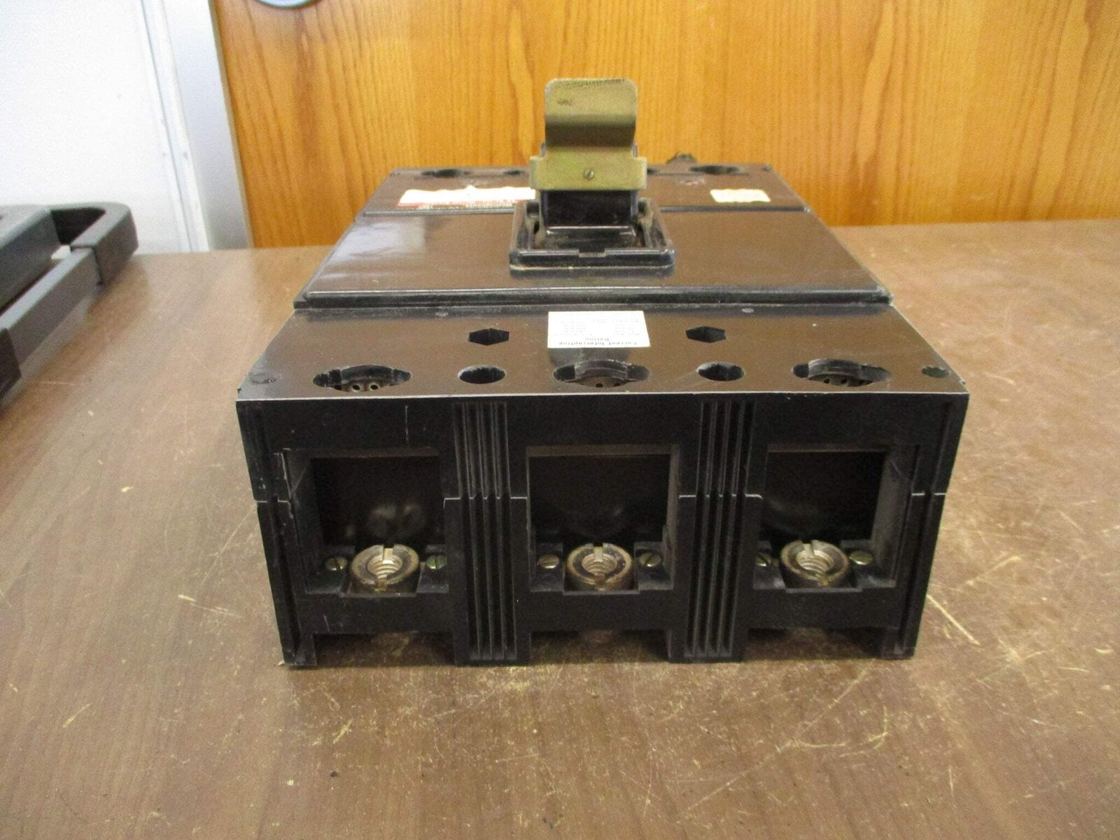 Westinghouse AB De-ion Circuit Breaker LAB3300W 300A 600V 3P Used