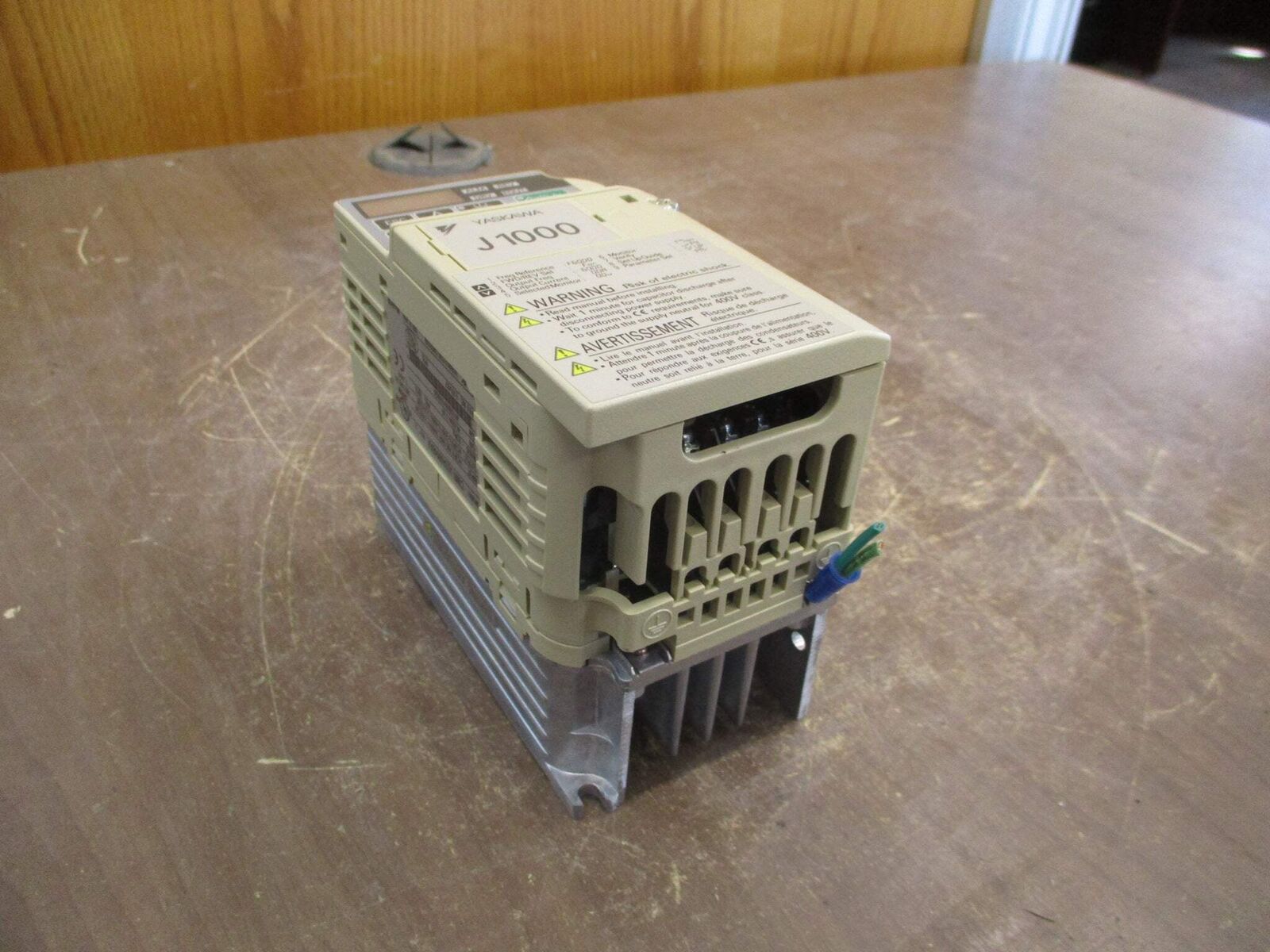 Yaskawa J1000 AC Drive CIMR-JU2A0004BAA 0.75HP 3Ph Used