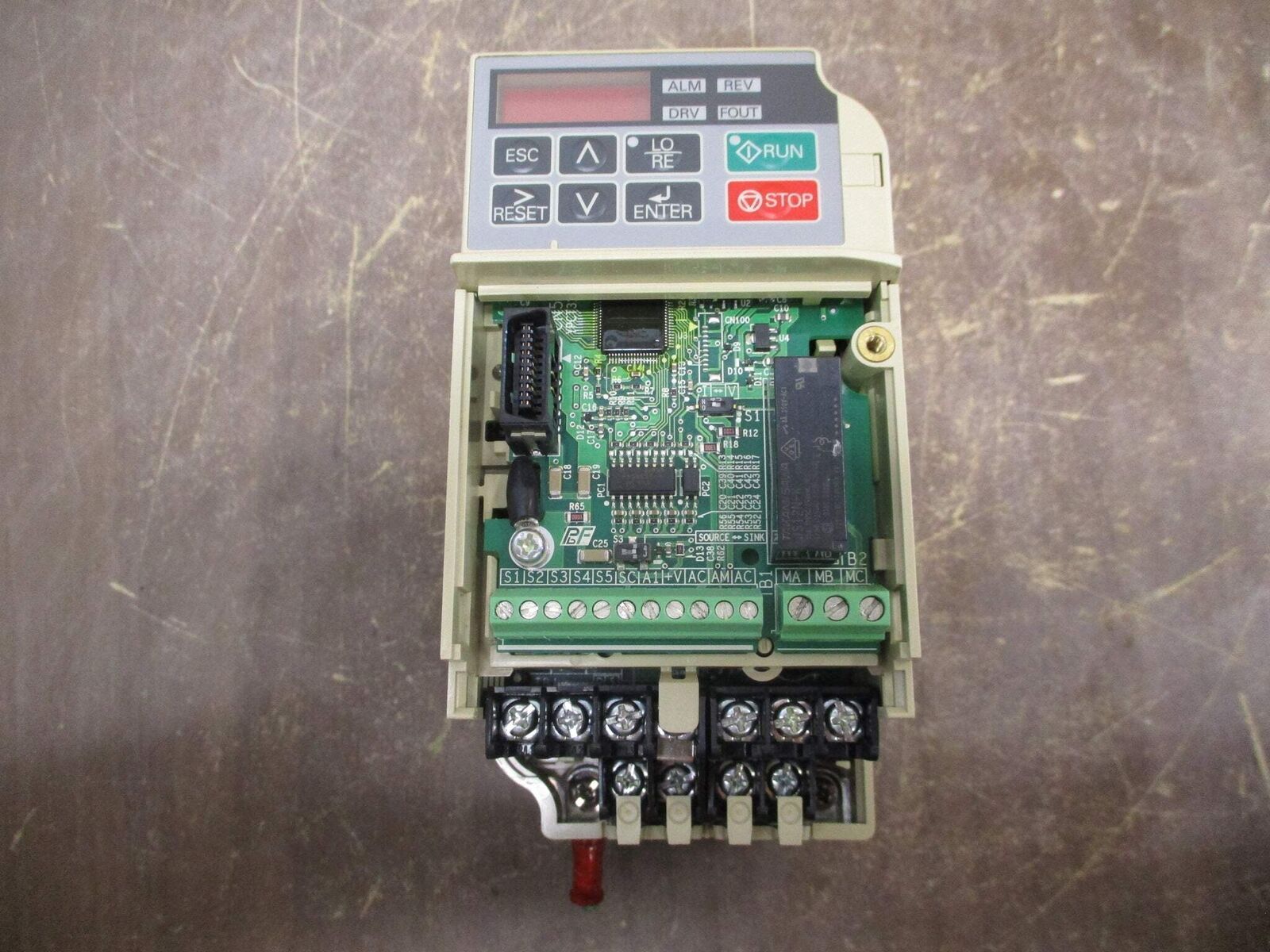 Yaskawa J1000 AC Drive CIMR-JU2A0004BAA 0.75HP 3Ph *No Cover* Used