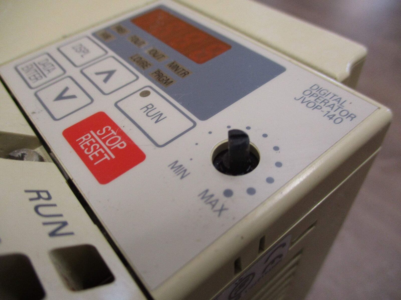Yaskawa Varispeed V7N AC Drive CIMR-V7NU45P5 10HP 3Ph w/ Keypad *Missing Knob*