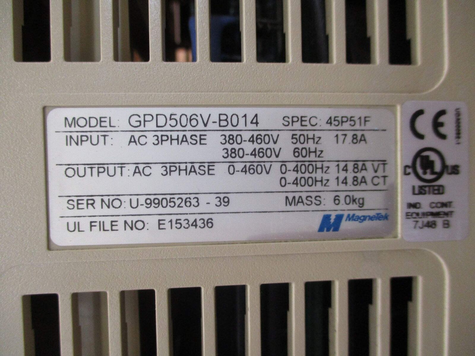 MagneTek GPD 506 AC Drive GPD506V-B014 10HP 3Ph w/ Keypad *Cracked Corner*