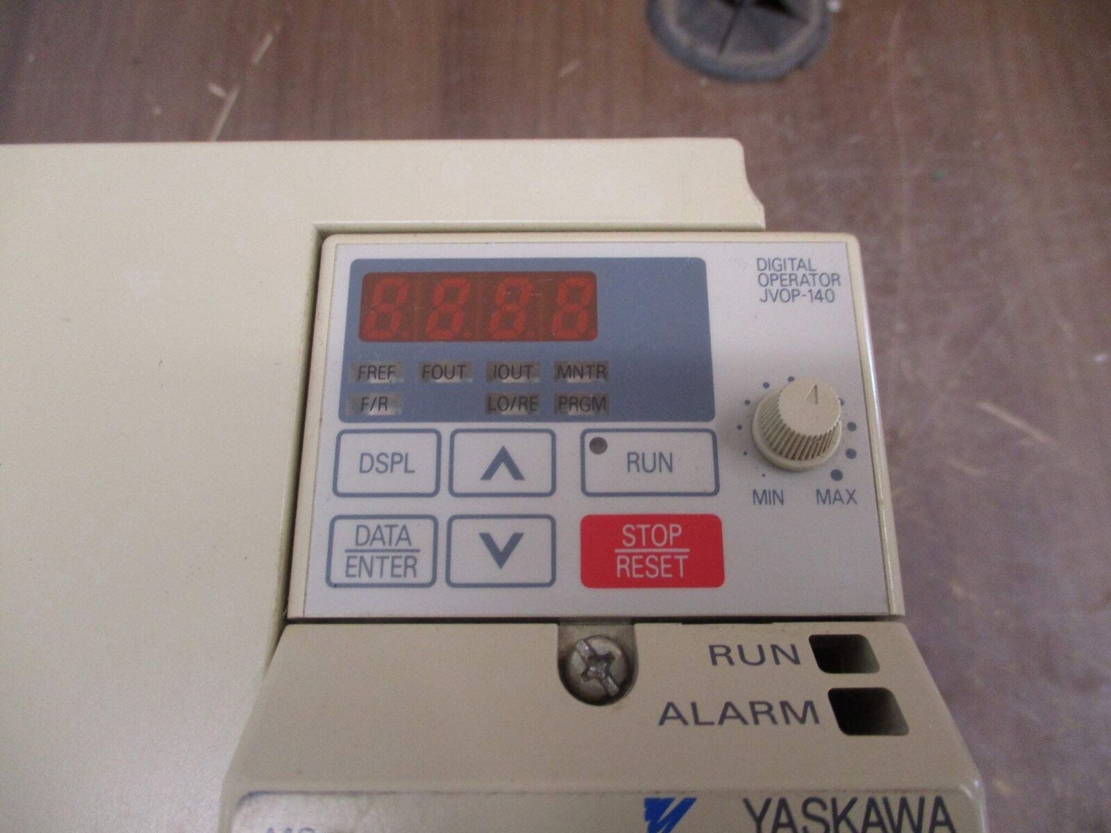 Yaskawa Varispeed V7N AC Drive CIMR-V7NU45P5 10HP 3Ph w/ Keypad Used