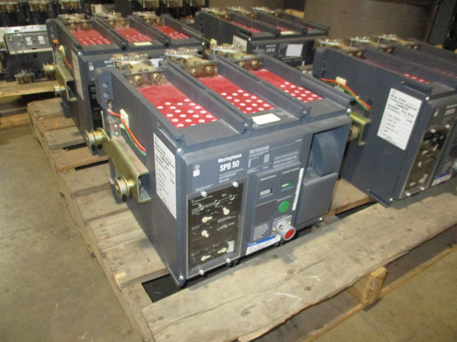Westinghouse Circuit Breaker SPB 50 800A Frame 400A Plug 600V 3P 50/60Hz Used