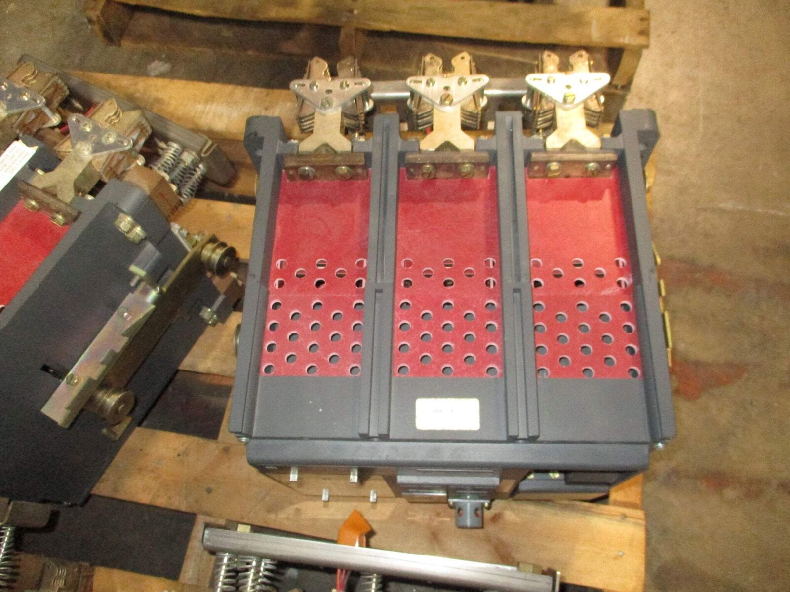 Westinghouse Circuit Breaker SPB 100 250A Frame 225A Plug 3P Used