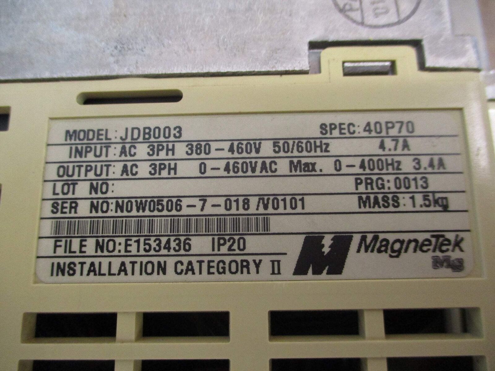 MagneTek GPD 305 AC Drive JDB003 2HP 3Ph *Missing Port Cover* *Broken Cover*