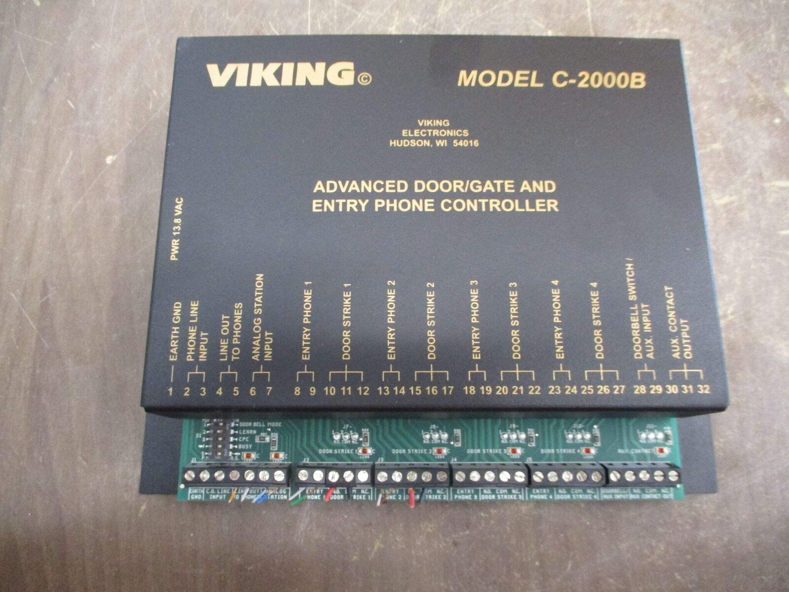 Viking C-2000B Advanced Door/Gate & Entry Phone Controller 261325C Ren: 1.1B Use