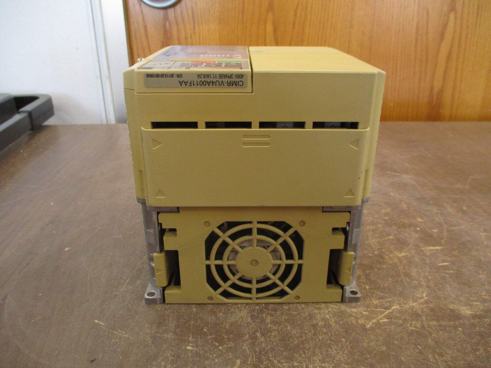 Yaskawa V1000 AC Drive CIMR-VU4A0011FAA 7.5HP 3Ph *Missing Cover Screw* Used