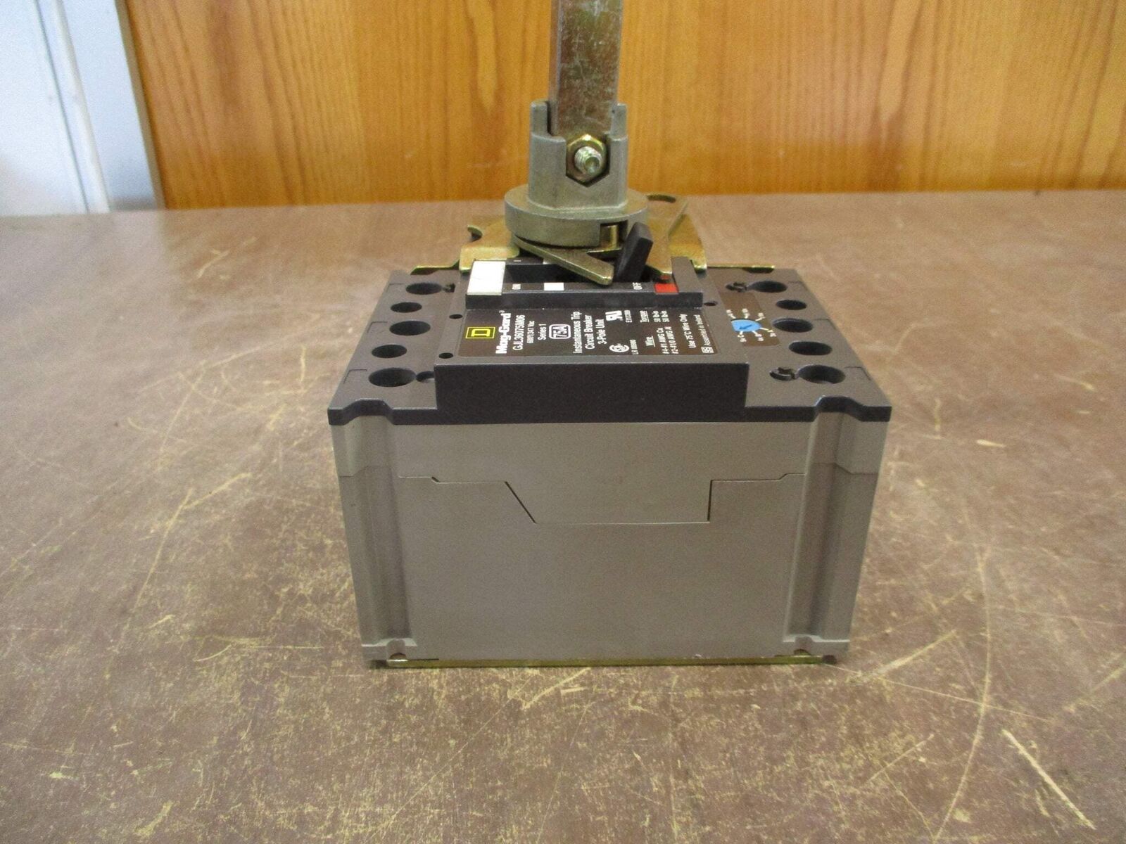 Square D Mag-Gard Breaker Disconnect GJL36075M06 75A 600Y/347V 3P Used