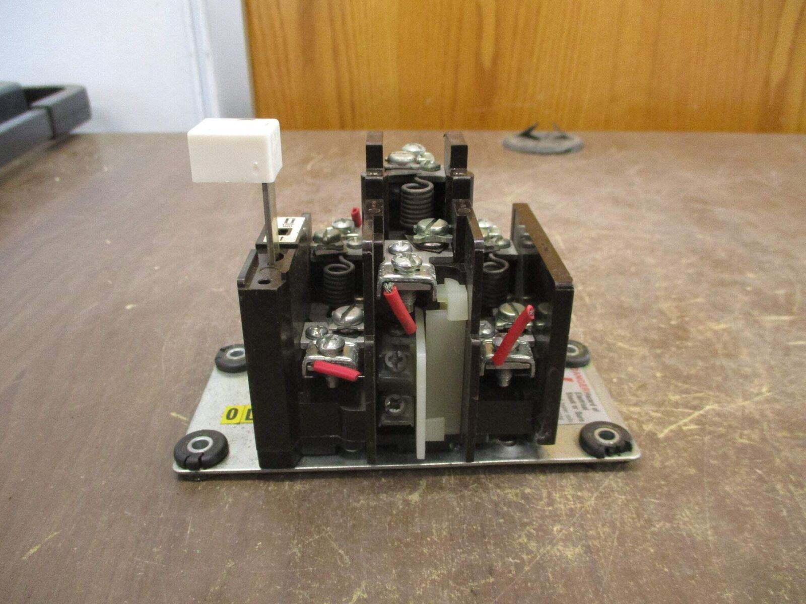 Cutler-Hammer Overload Relay C300DN3 Ser. B1 3P 600V Used