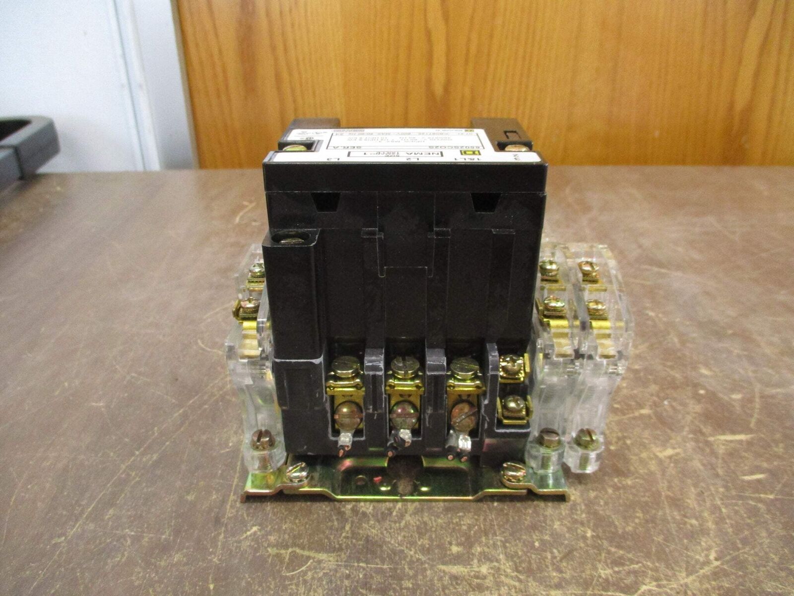 Square D Size 1 Contactor 8502SC02S Ser. A 120V Coil Used