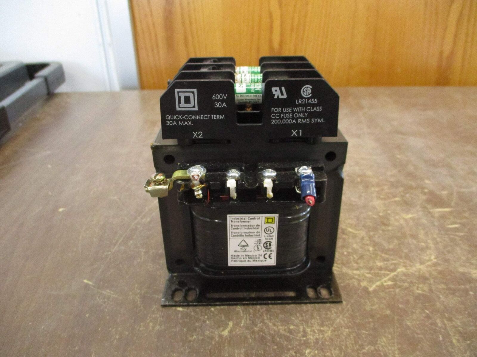 Square D Control Transformer 9070TF200D1 0.2KVA Pri: 240/480V Sec: 120V Used