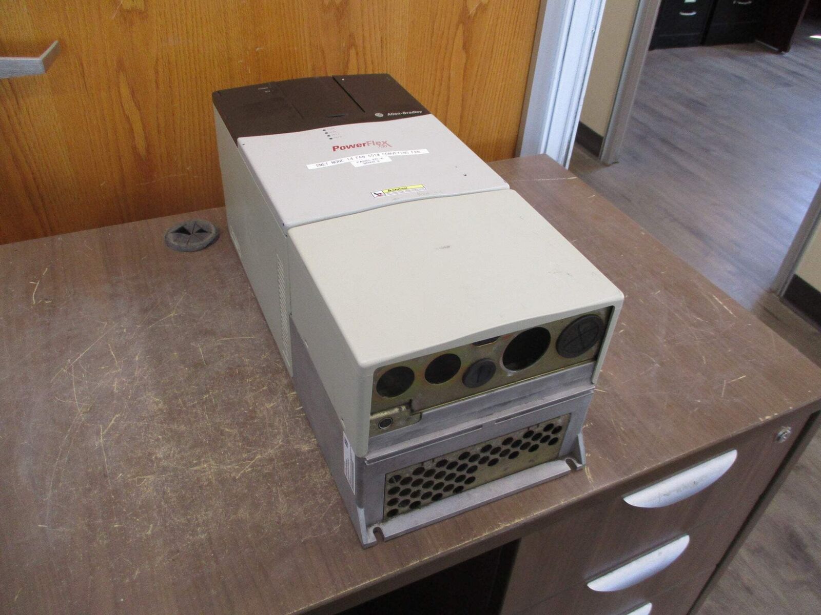 Allen-Bradley PowerFlex 700 AC Drive 20BD040A0AYNANA0 30HP 3Ph *No Keypad* Used