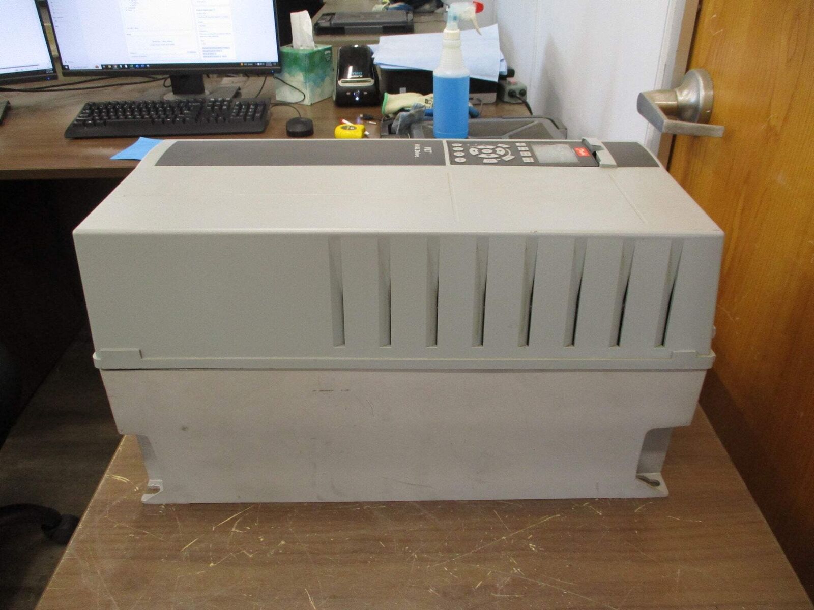 Danfoss VLT AC Drive 131B9365 15HP 3Ph w/ Keypad Used