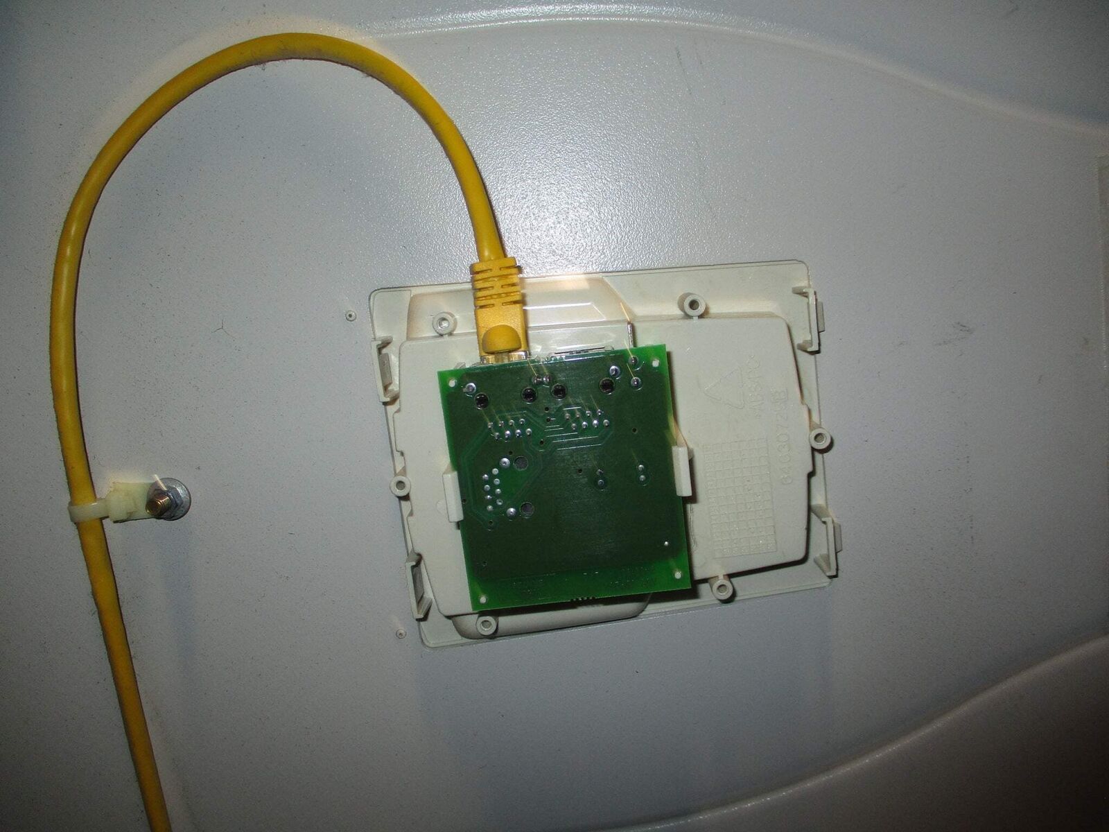 ABB ACH550 AC Drive w/ Bypass ACH550-BC-097A-4+F267+K465 75HP 3Ph w/ Keypad Used