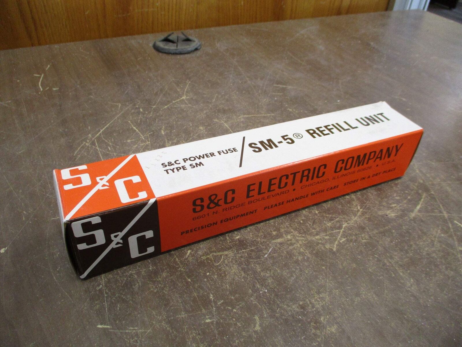 S&C SM-5 Fuse Refill Unit 130500R4 300E 4.16kV New Surplus