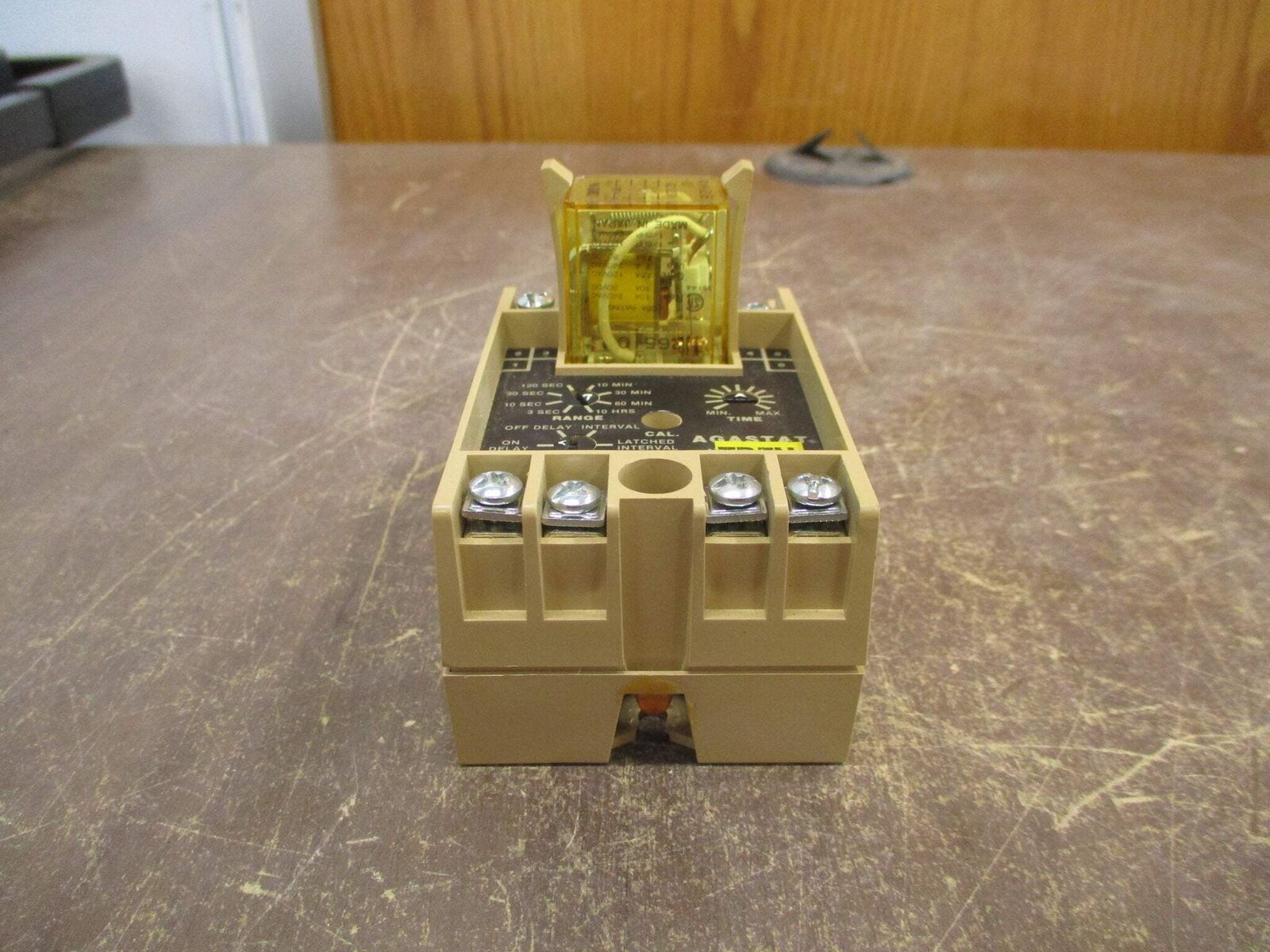 Agastat Timing Relay SSFR90X Range: 3 Sec - 10 hrs Used