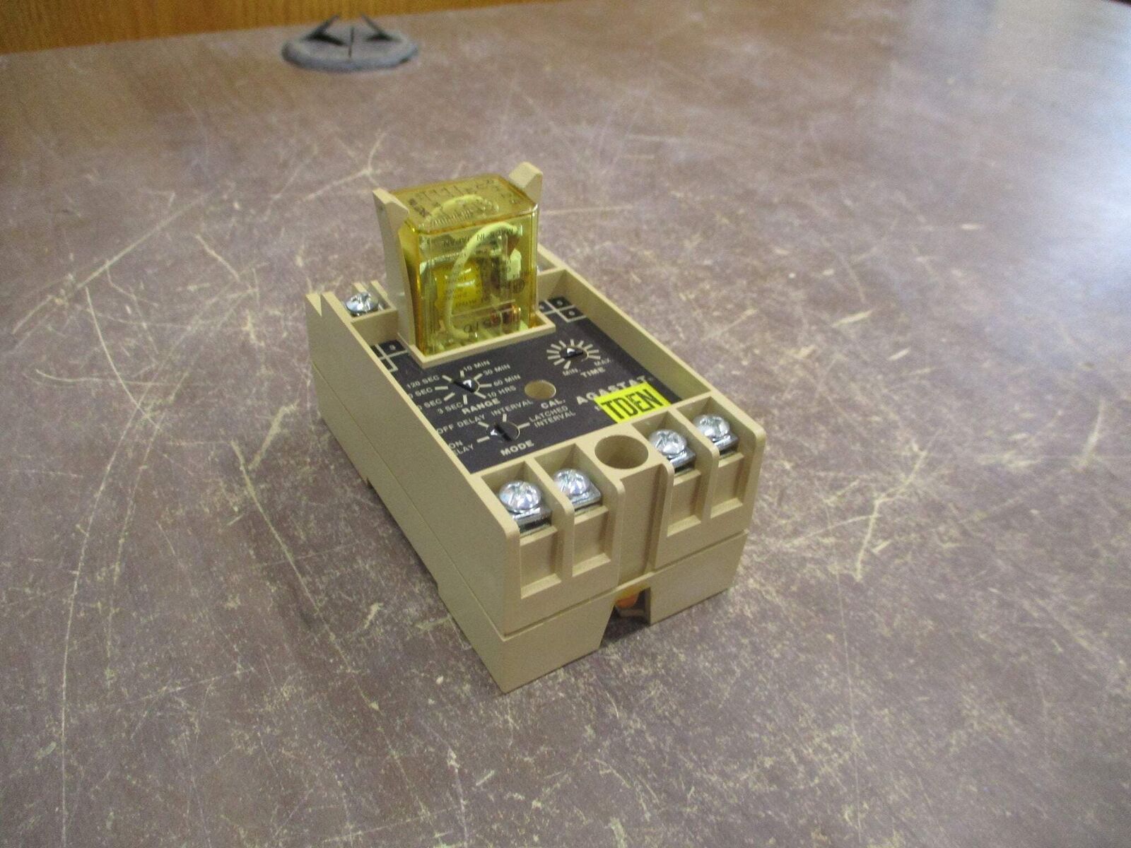 Agastat Timing Relay SSFR90X Range: 3 Sec - 10 hrs Used