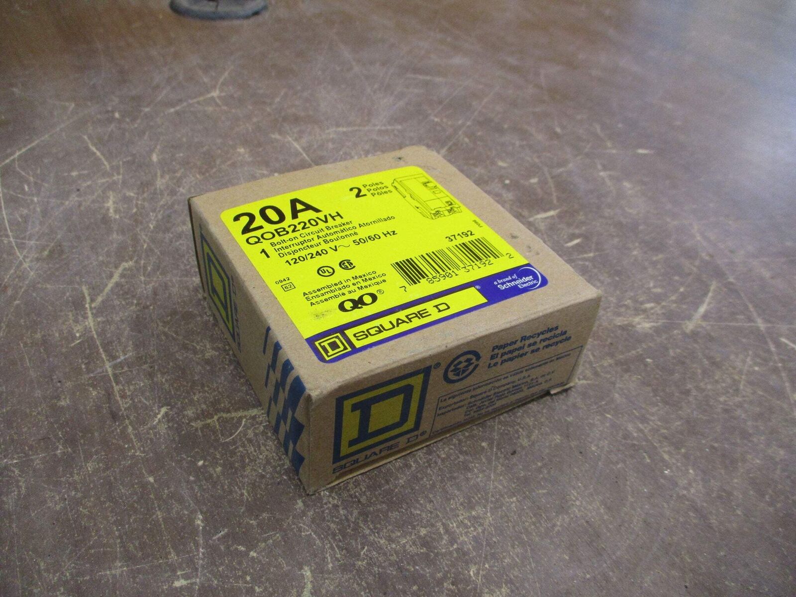 Square D Bolt-On Circuit Breaker QOB220VH 20A 120/240V 2P 22kA New Surplus