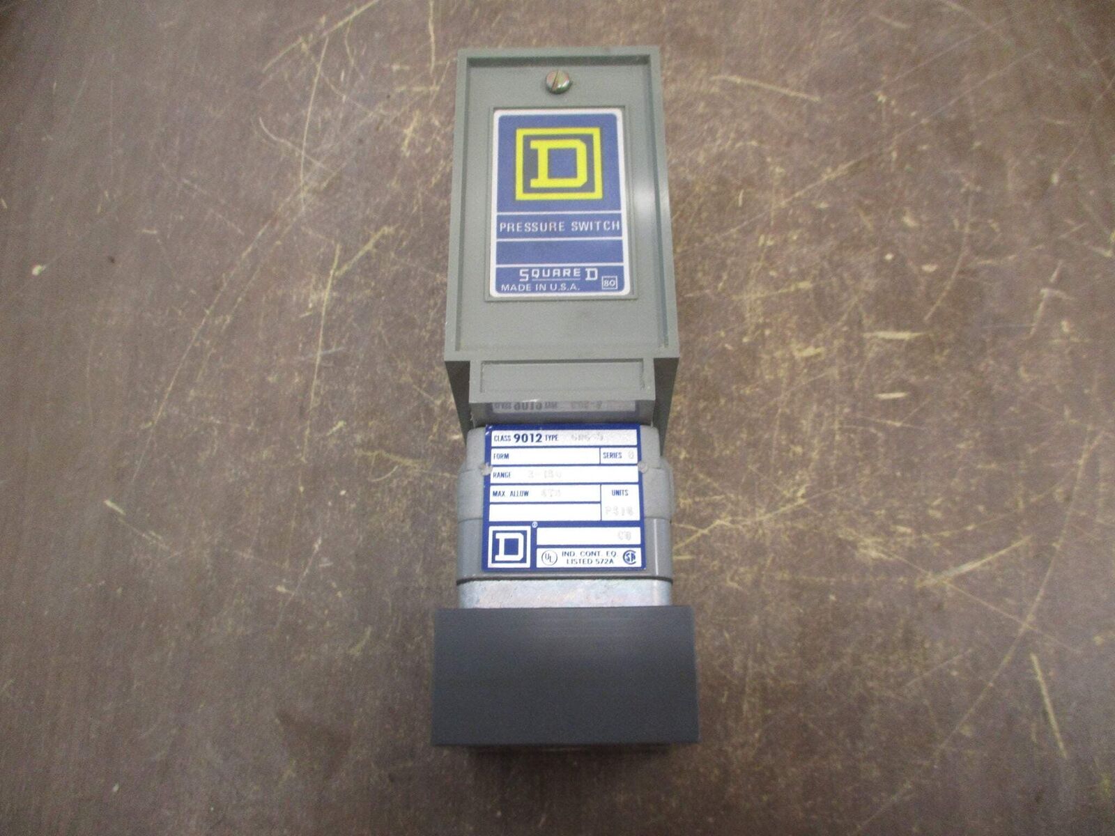Square D Pressure Switch 9012 GNG-5 Ser. B Range: 3-150PSIG Used