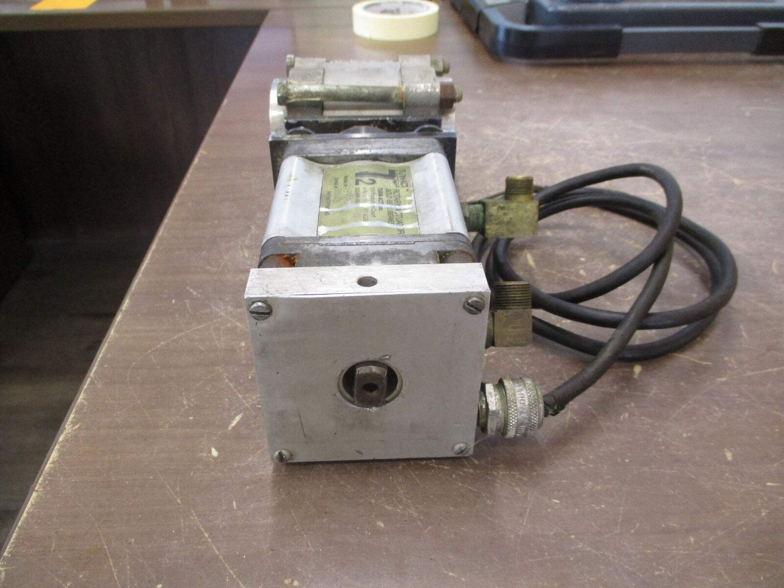 Turn-Act Rotary Actuator w/ Valve 899096 Used