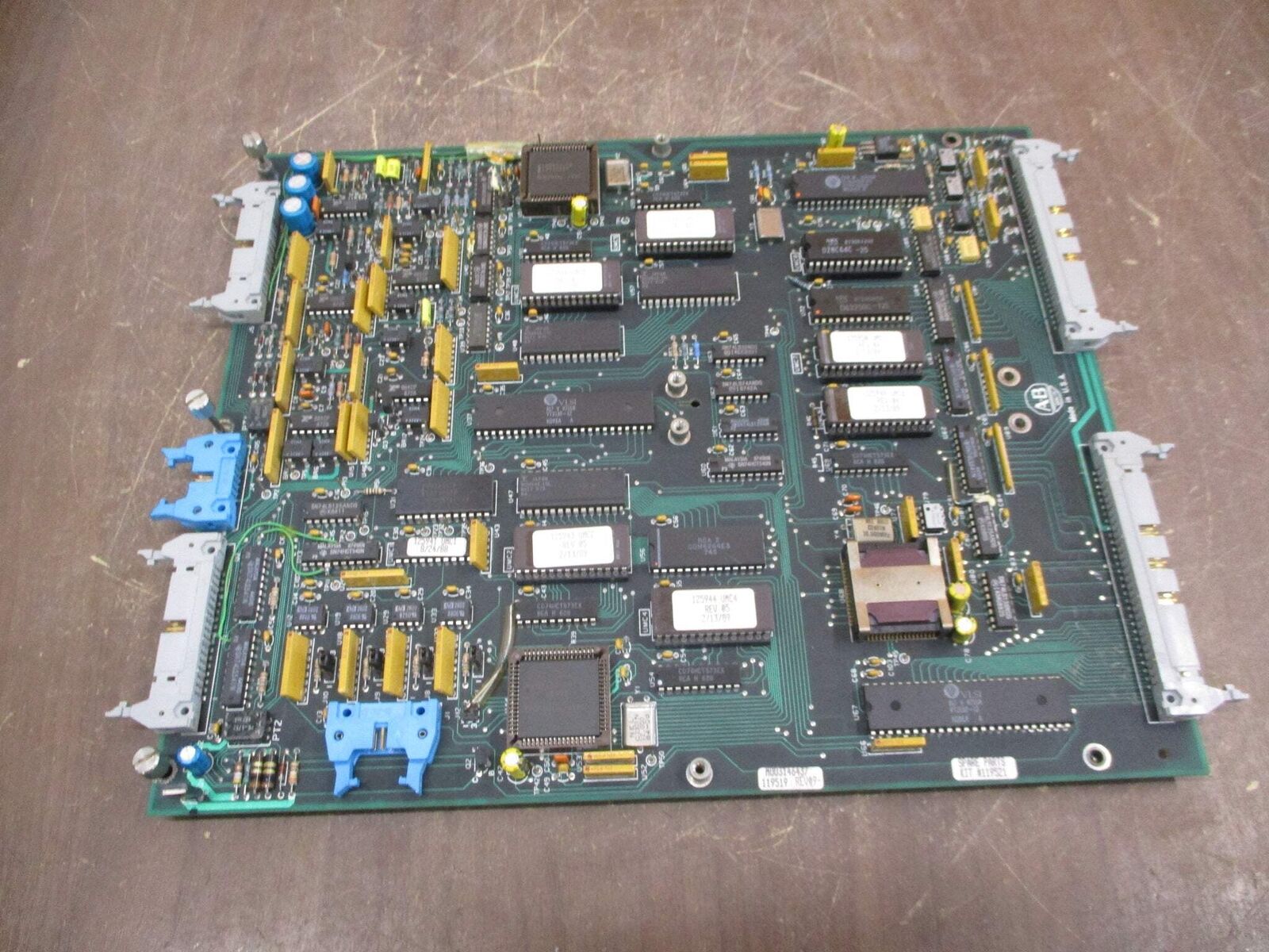 Allen-Bradley Controller Board 119519 Rev. 09 Used