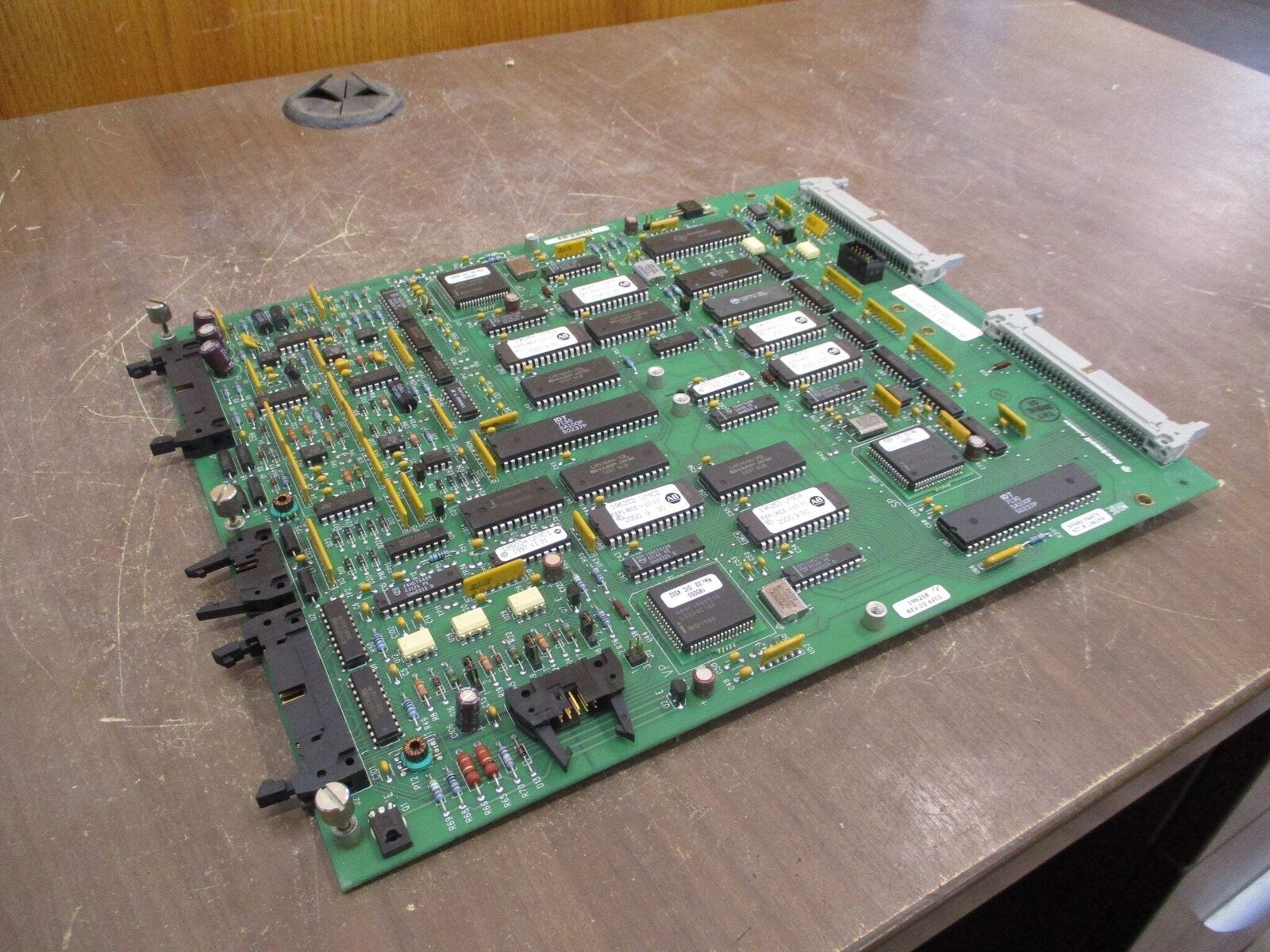 Rockwell Automation Controller Board 196258 Rev. 02 Used