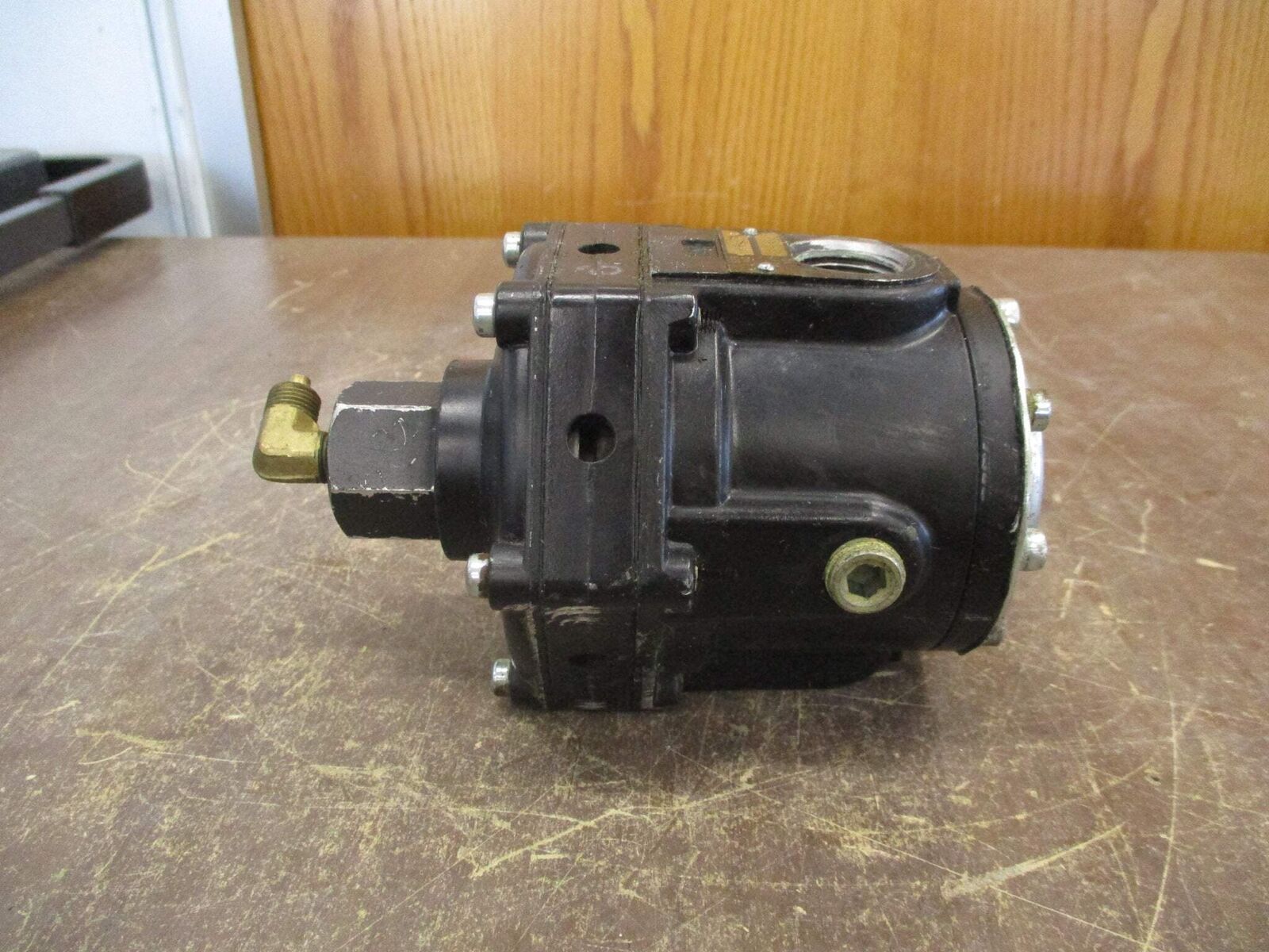 Fairchild Regulator 1D19288 Used