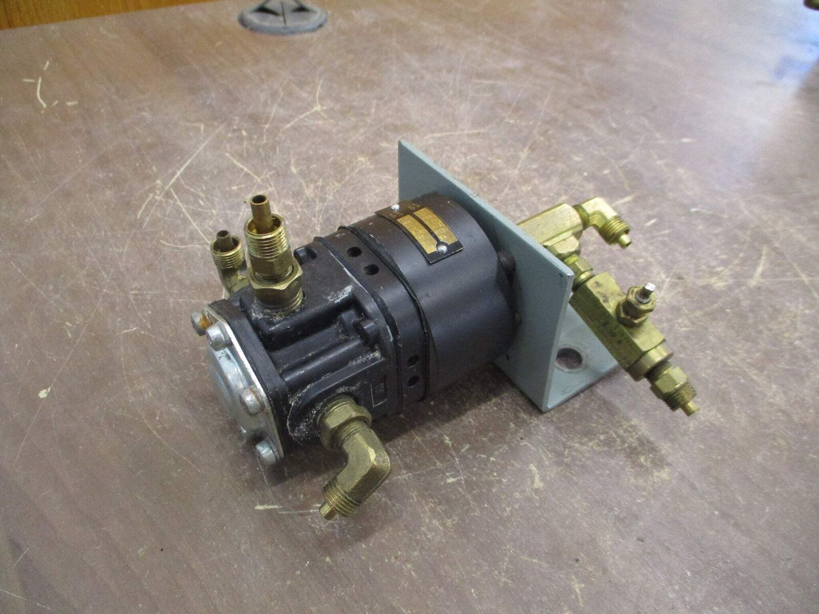 Fairchild Regulator 2C72846 Used