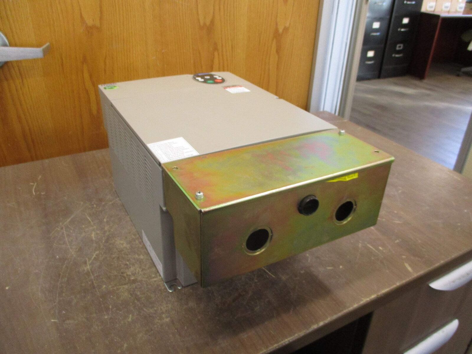 Telemecanique AC Drive ATV21HD18N4 25HP 3Ph Used