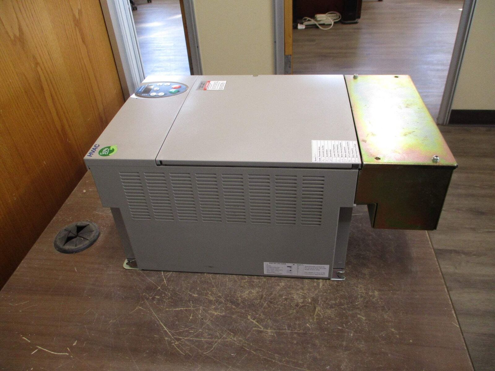 Telemecanique AC Drive ATV21HD18N4 25HP 3Ph Used