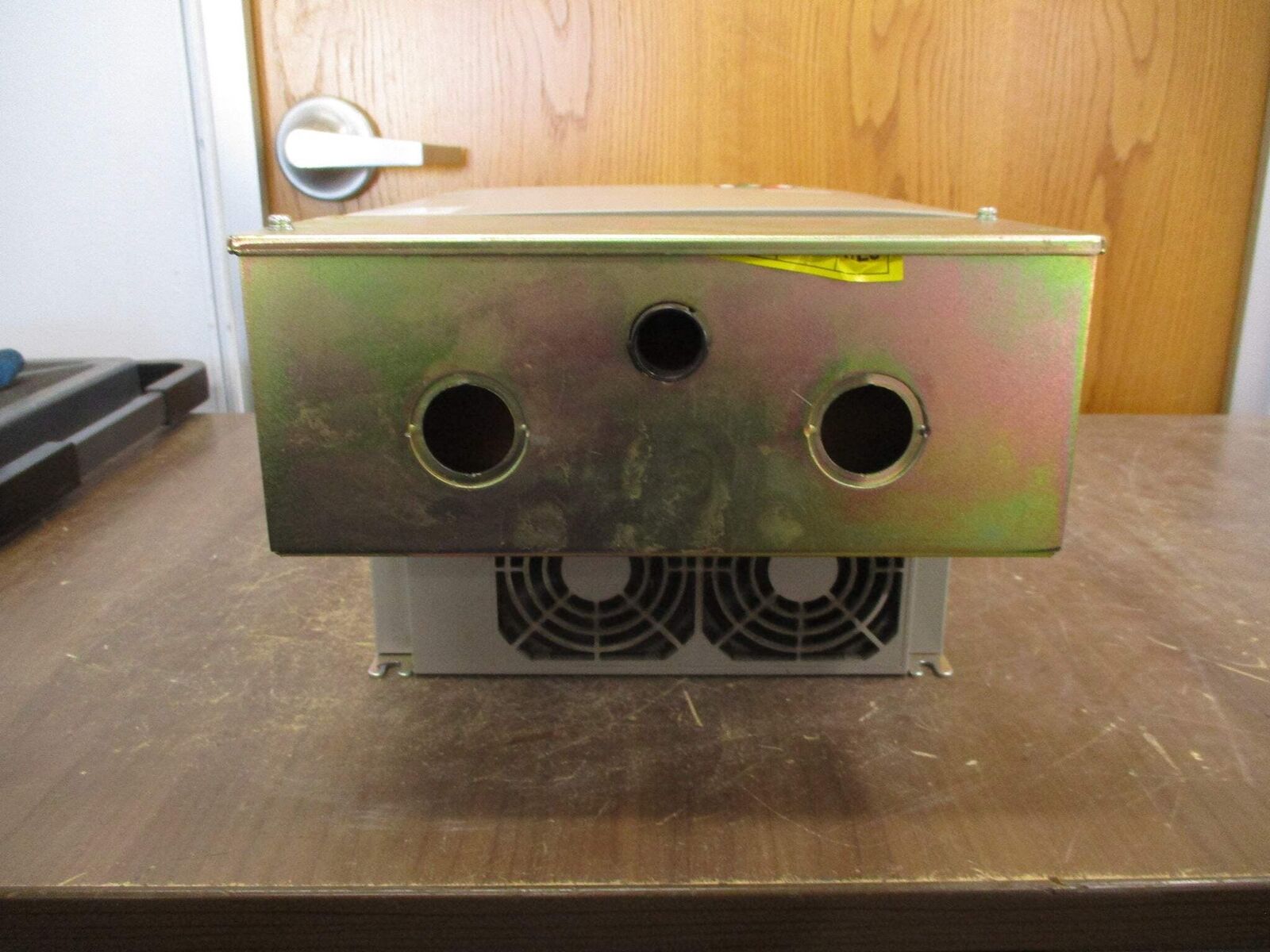 Telemecanique AC Drive ATV21HD18N4 25HP 3Ph Used