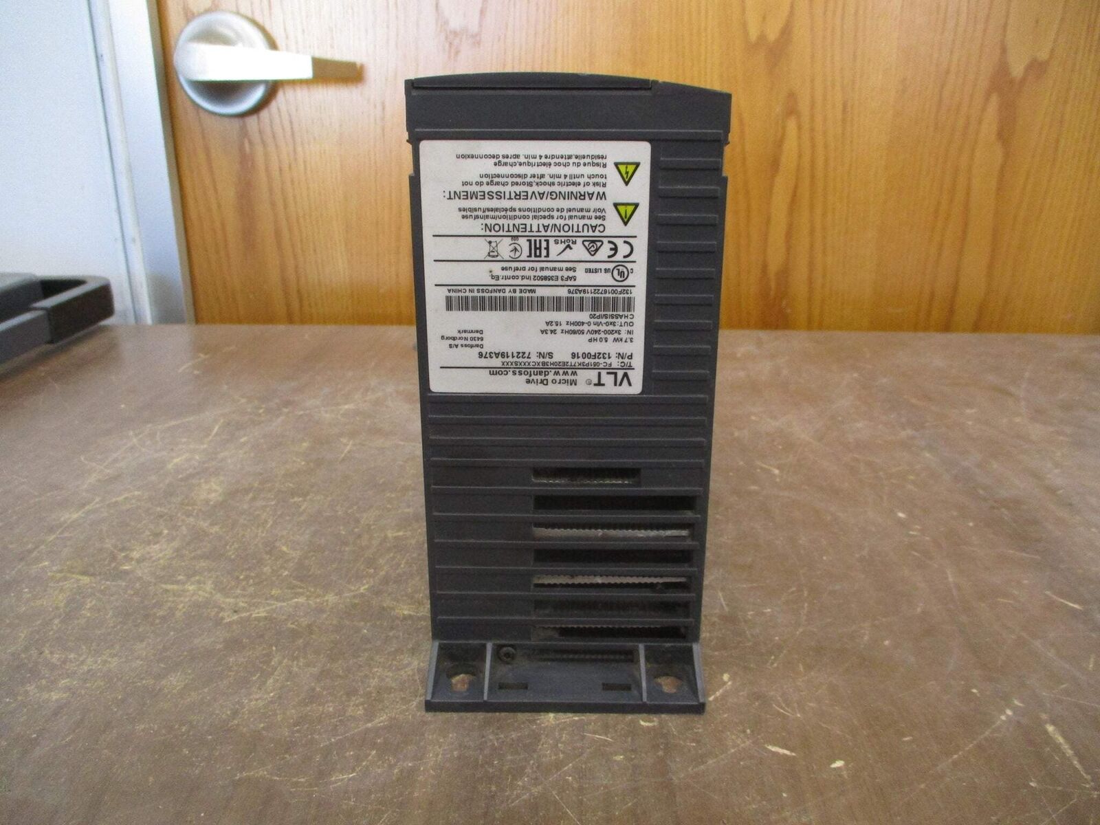 Danfoss Micro AC Drive 132F0016 5HP 3Ph w/ Keypad Used