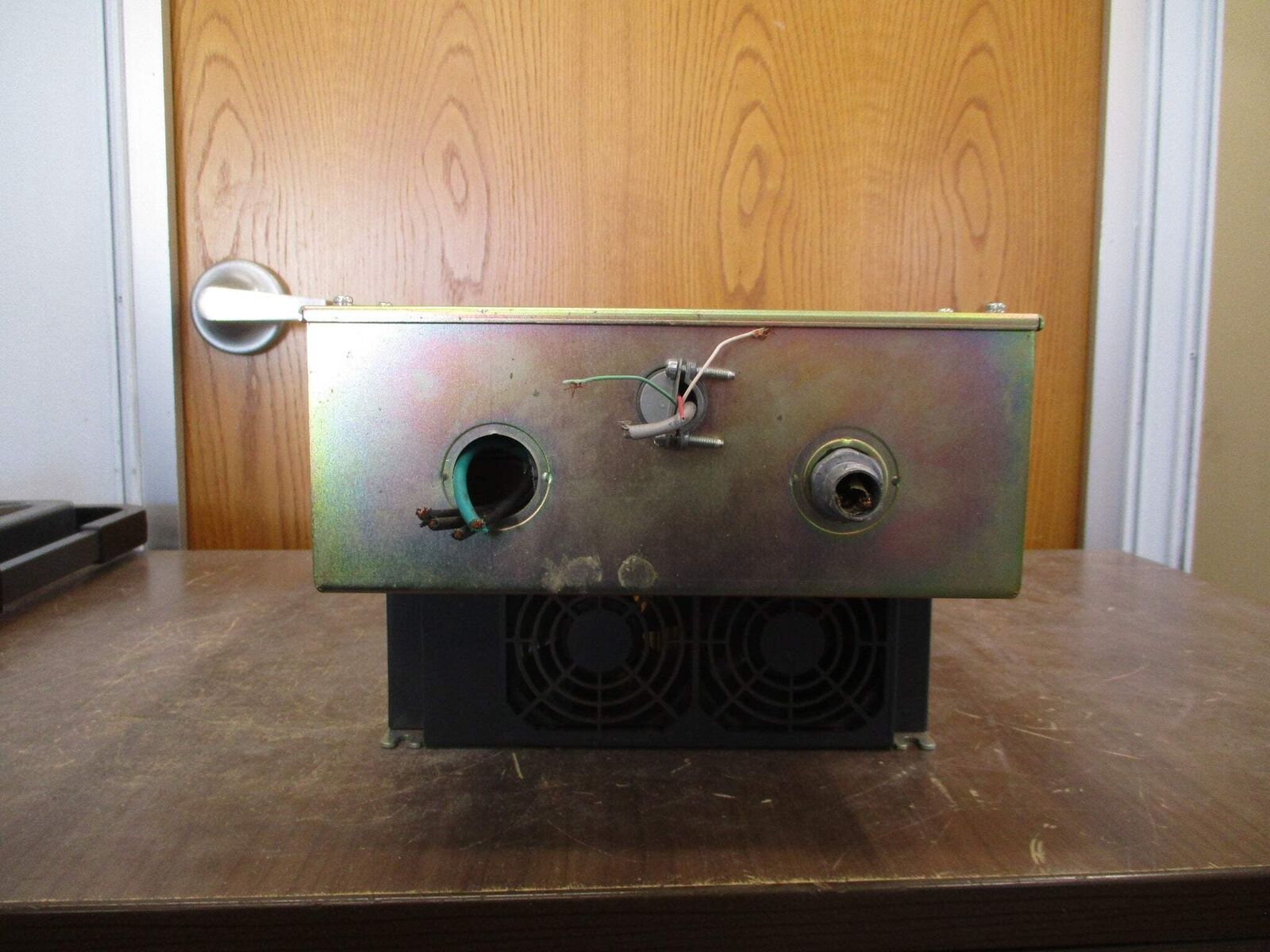 Telemecanique Altivar AC Drive ATV212HD15N4 20HP 3Ph w/ Keypad Used