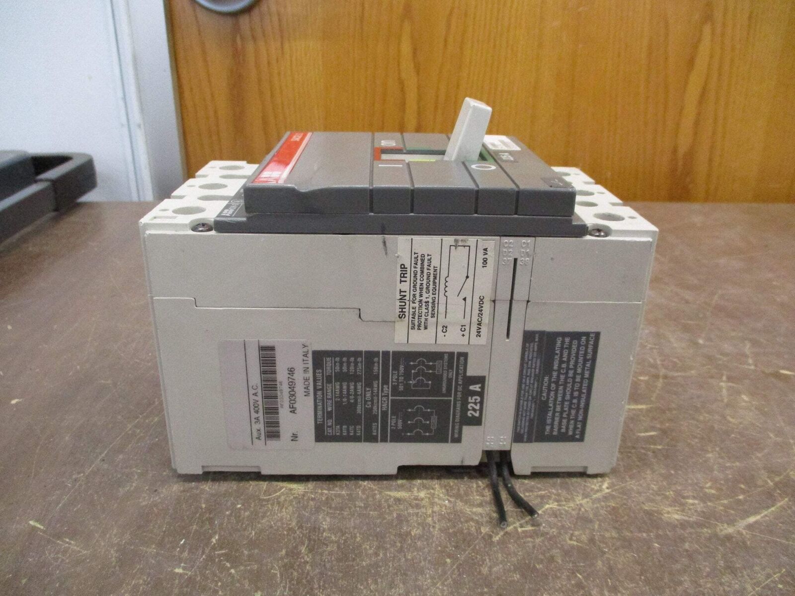 ABB Sace S3 Circuit Breaker S3H-D 225 480V 225A 3P *Dented* Used