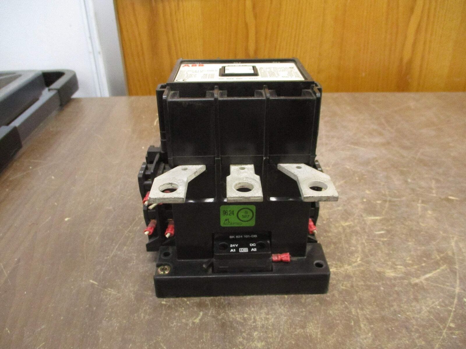 ABB Contactor EH 145 24VDC Coil 200A 600V Used