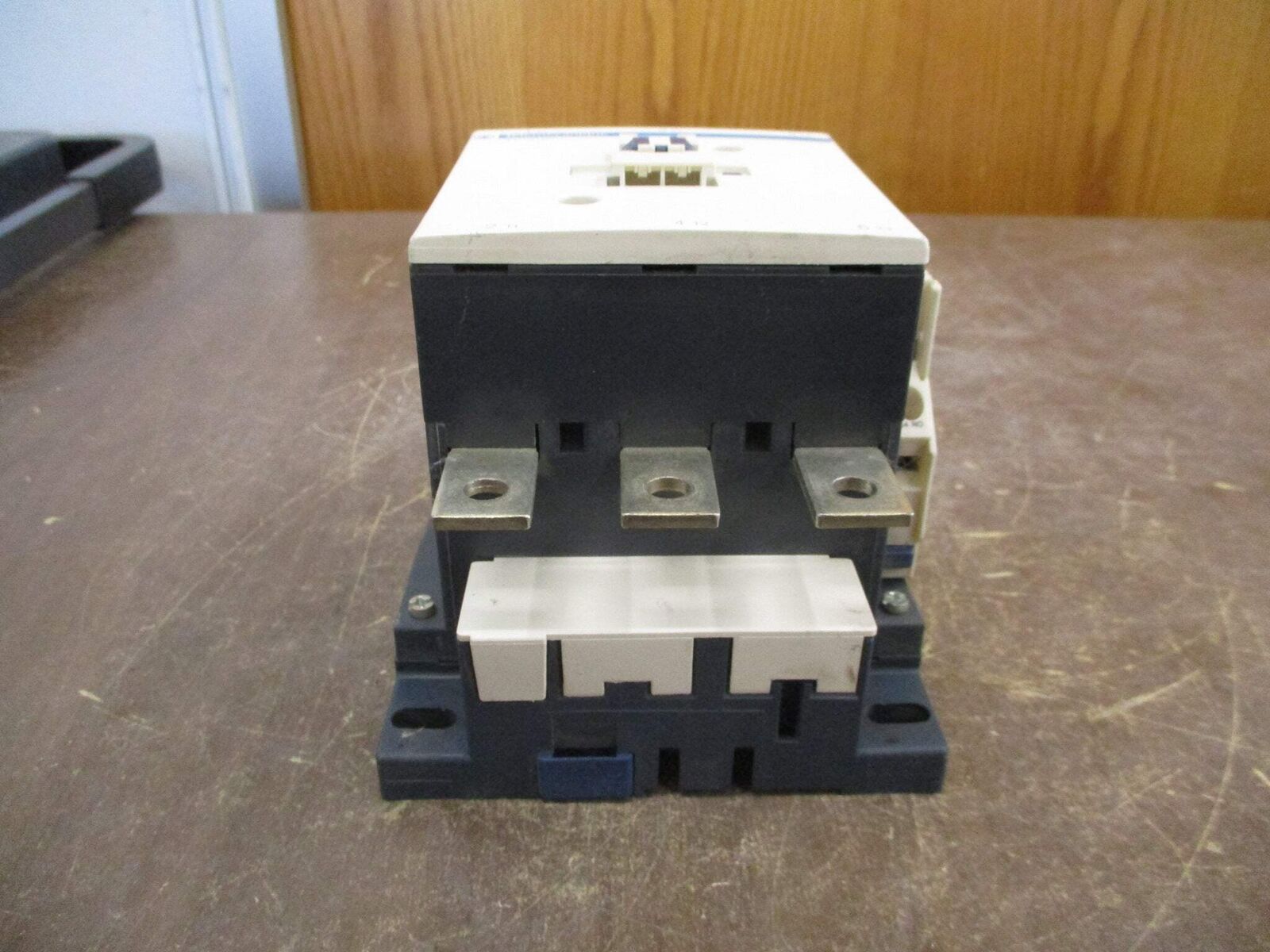 Telemecanique Contactor LC1D150 120V Coil 160A 600V w/ (1) Aux Contact Used