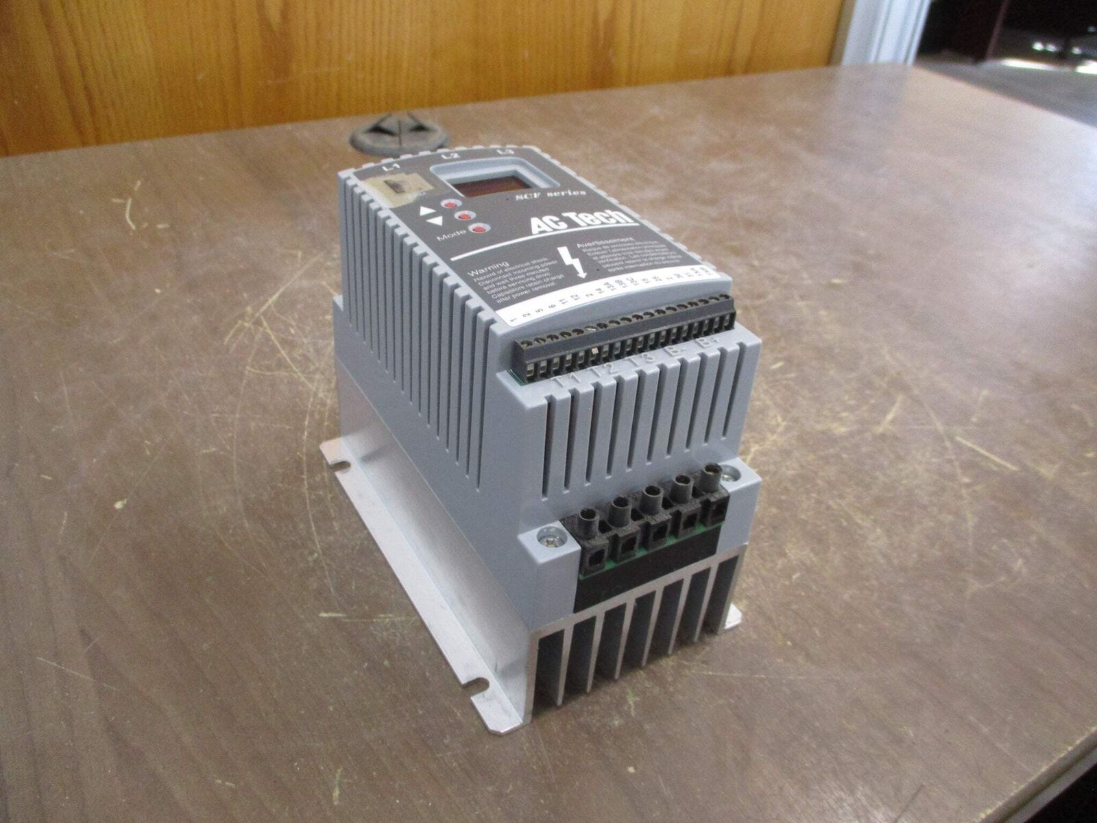 AC Tech SCF Series AC Drive SF410 1HP 3Ph Used