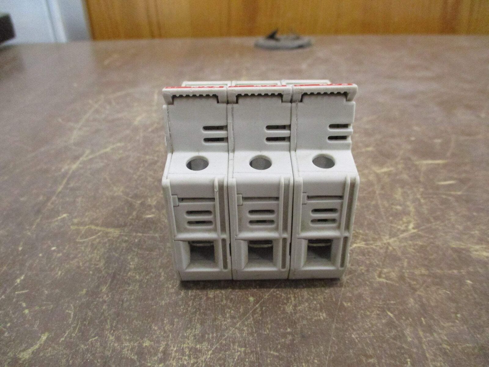 Eaton Bussmann Fuse Holder CHM3 30A 600V 3P Used
