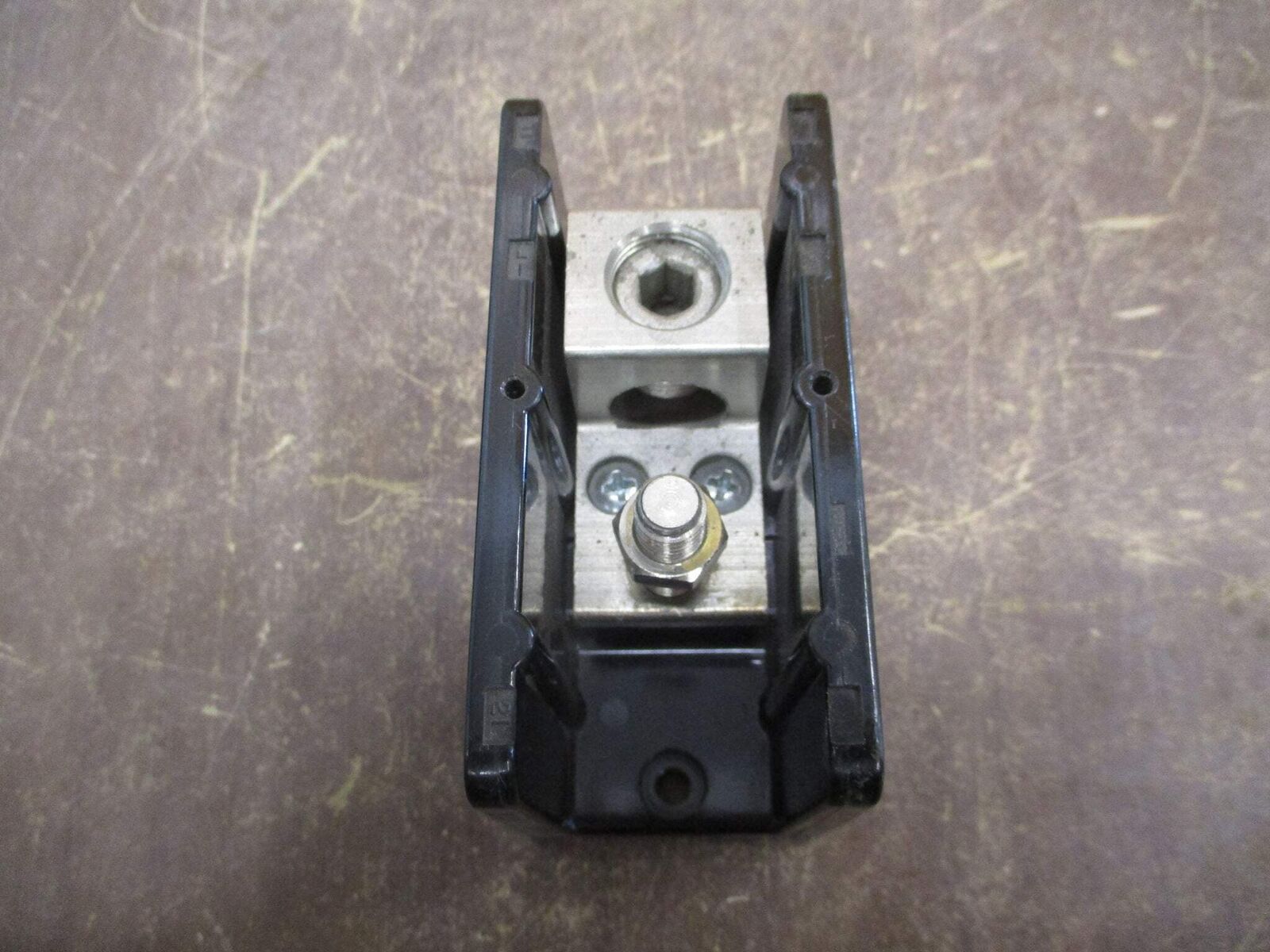 Marathon Power Distribution Block 1431559 350A 600V 1P Line: 350MCM-6 Used