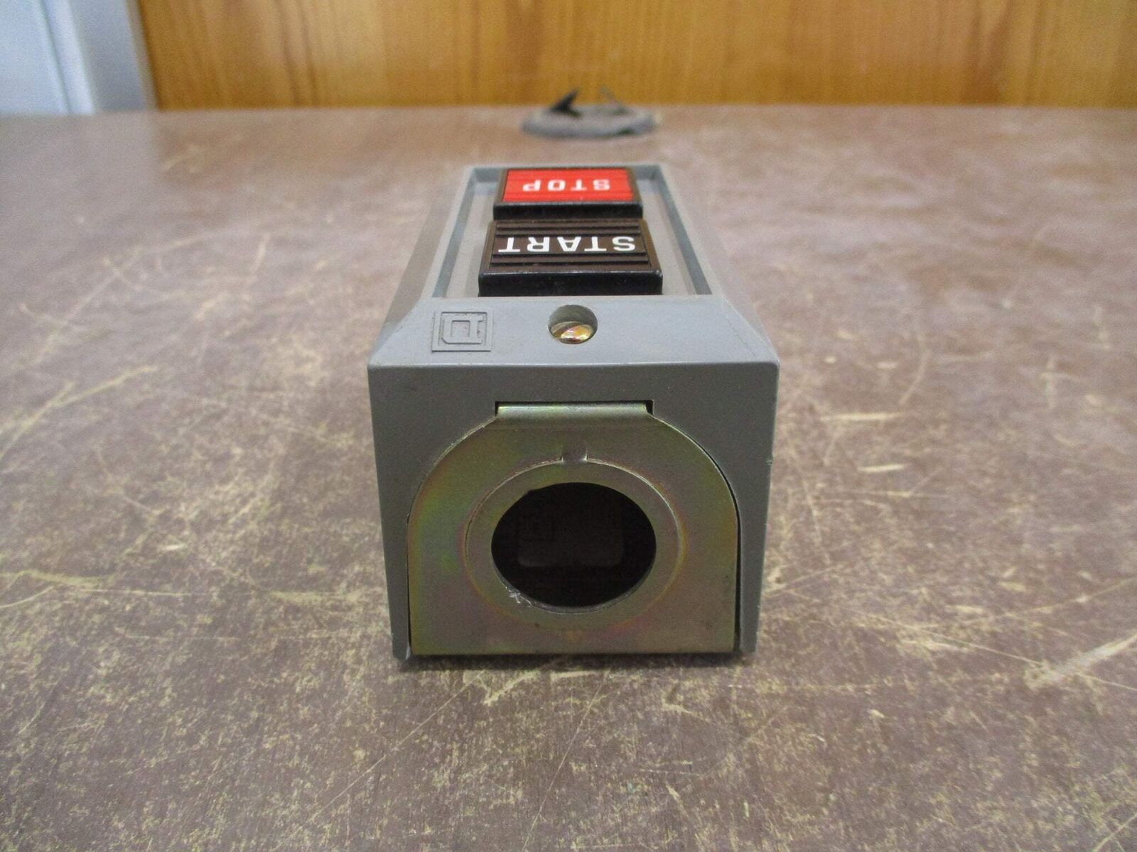 Square D Start/Stop Control Station 9001 BG 201 Ser. A 600V Used