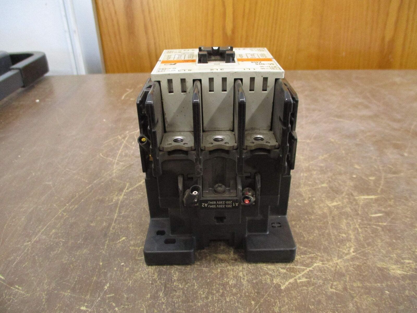 Fuji Electric Contactor SC-N2S Z408 200-230V Coil 100A 600V Used