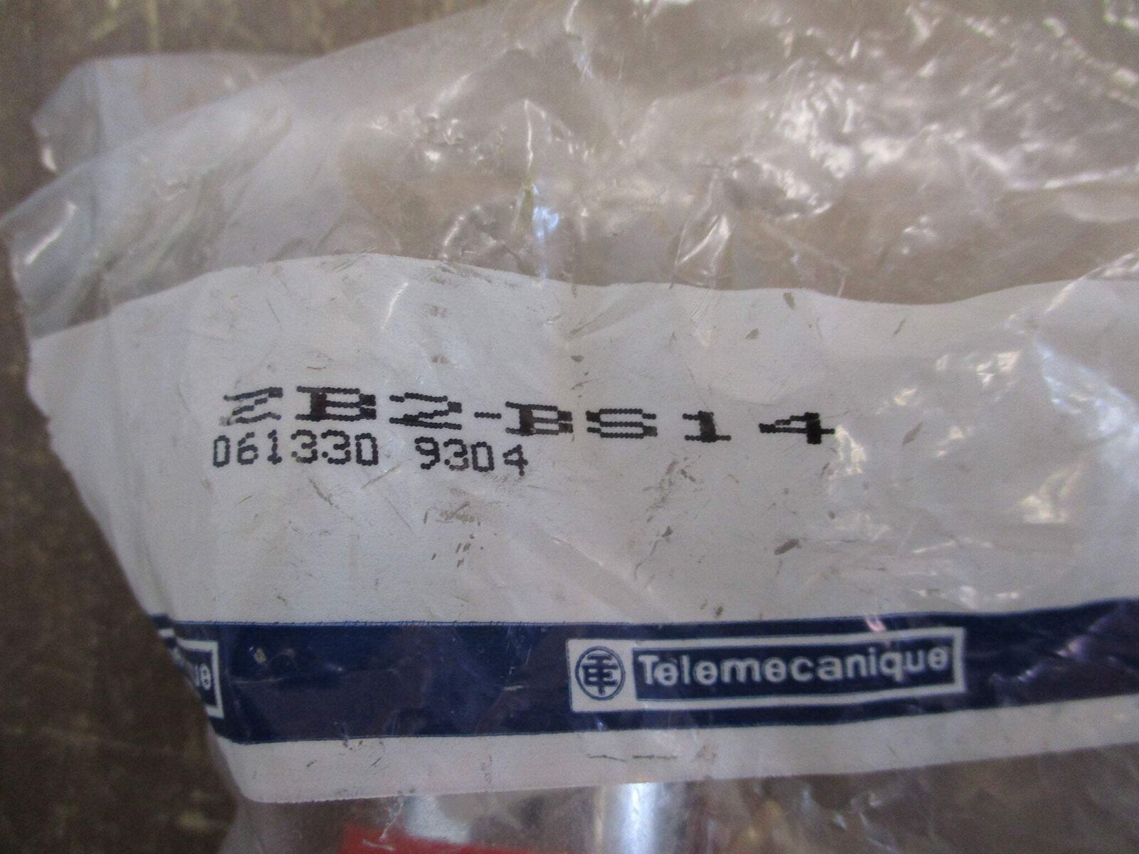 Telemecanique Key Switch Head ZB2-BS14 New Surplus