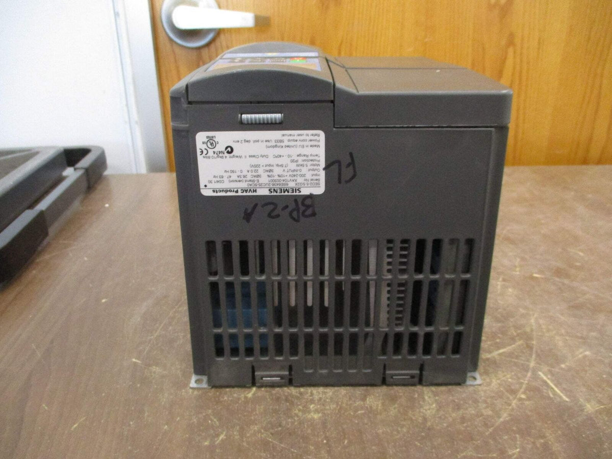 Siemens SED2-5.5/22X AC Drive 6SE6436-2UC25-5CA0 7.5HP 3Ph w/ Keypad Used